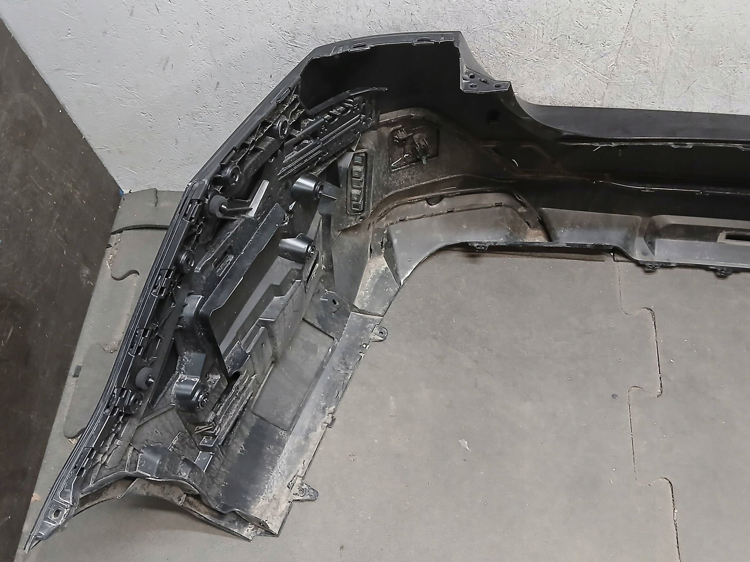 bumper rear part BMW 5 V G60 M PAKIET
