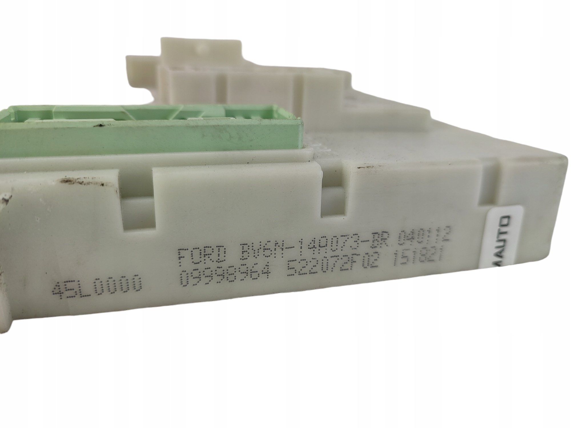 SKRZYNKA BEZPIECZNIKÓW BSI FORD FOCUS MK3 1.6 TDCI BV6N-14A073-BR Waga produktu z opakowaniem jednostkowym 1 kg