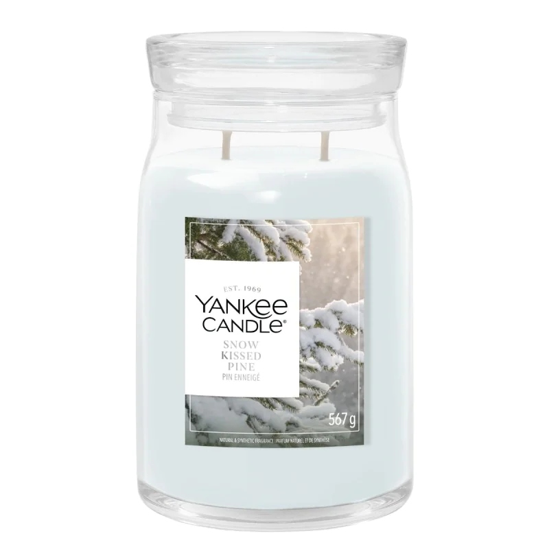 Yankee Candle Snow Kissed Pine velká vonná svíčka Signature 567 g