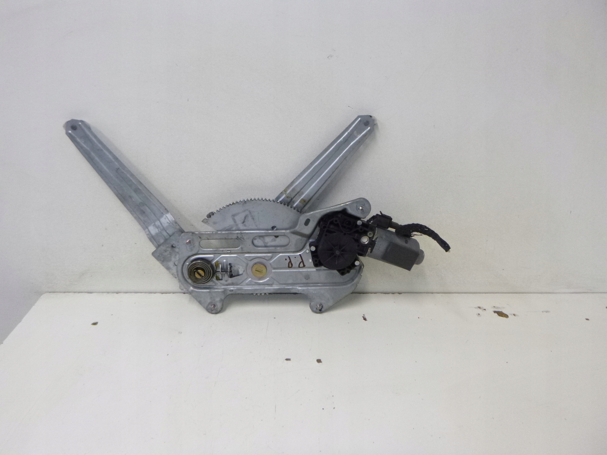 MÉCANISME VITRE AVANT DROITE RENAULT SAFRANE 96R.