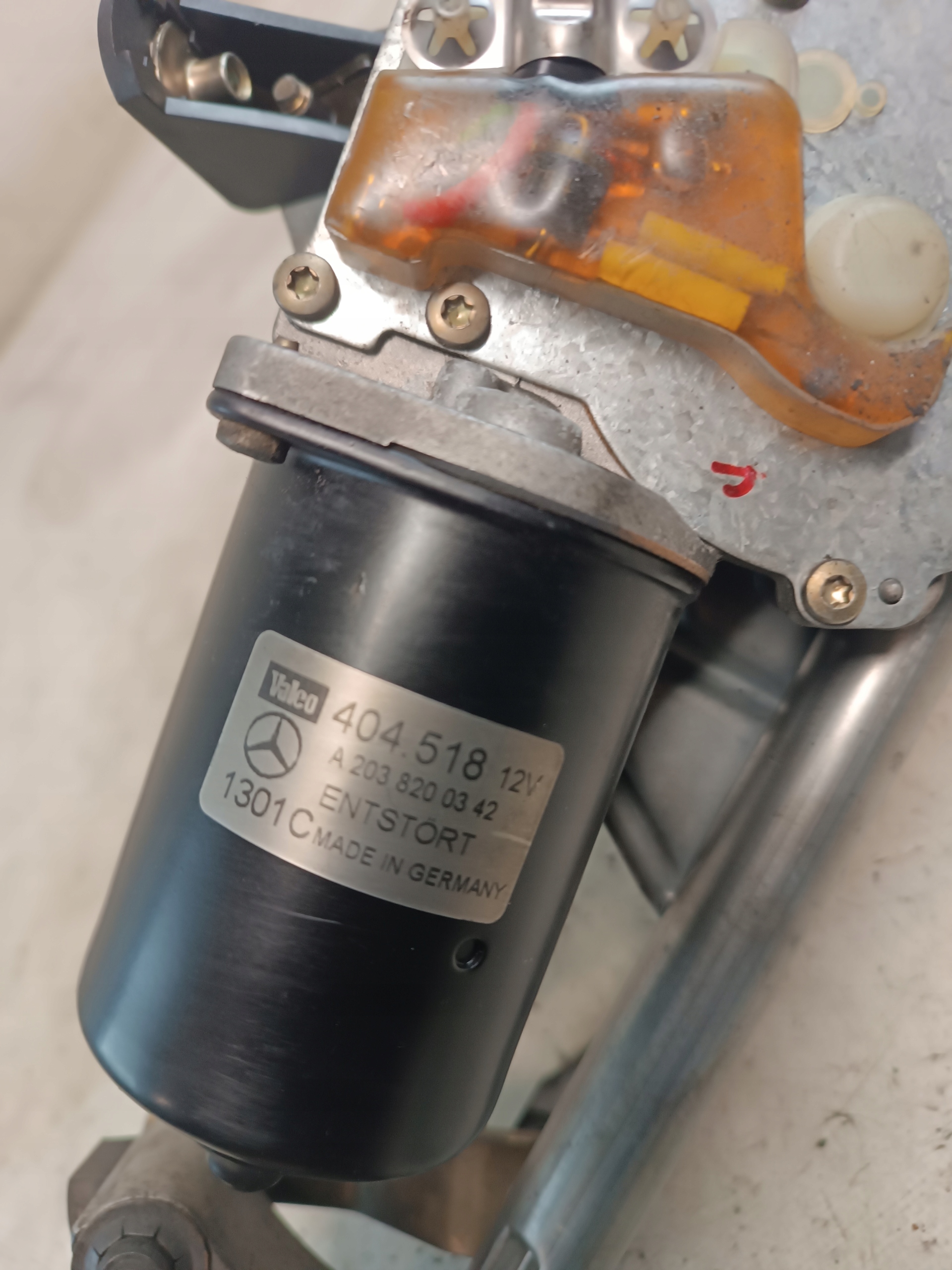 MERCEDES W203 Gestänge Motor Wischer