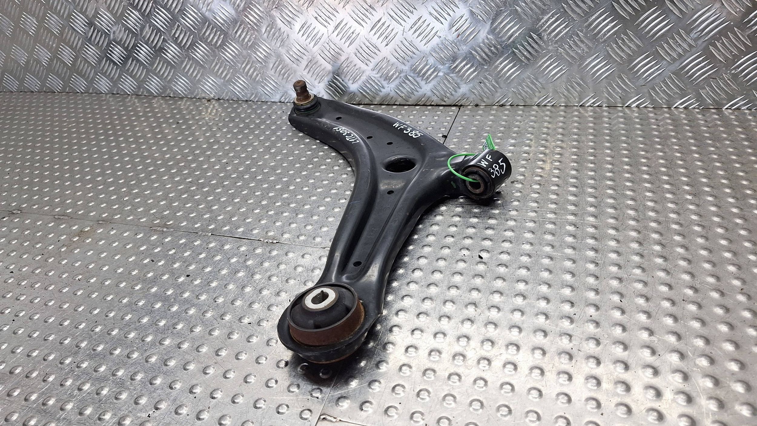 arm left front L1TC-3051-AB FORD PUMA MK2