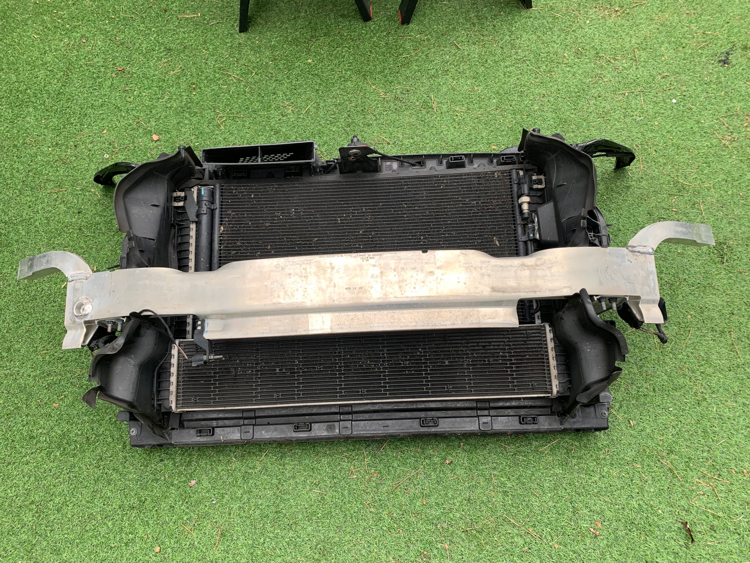 AUDI Q50a ПЕРЕДНЯЯ ПАНЕЛЬ ПЕРЕДНИЙ РАДИАТОРЫ 2.0 TDI