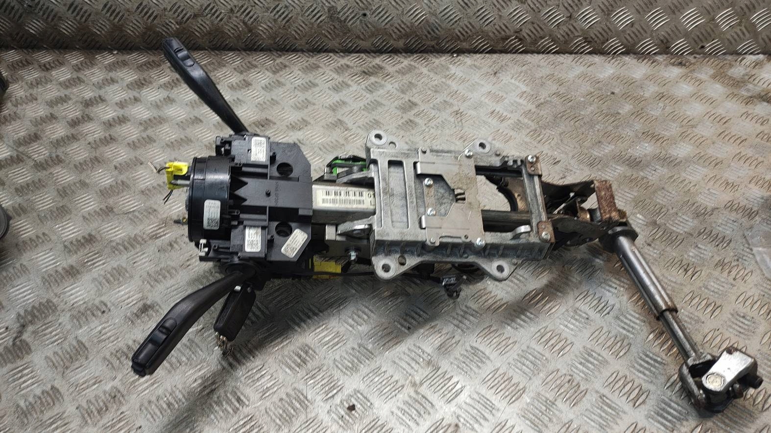 running board STARTOWY SEAT LEON II 1.9 TDI 03G906016AK
