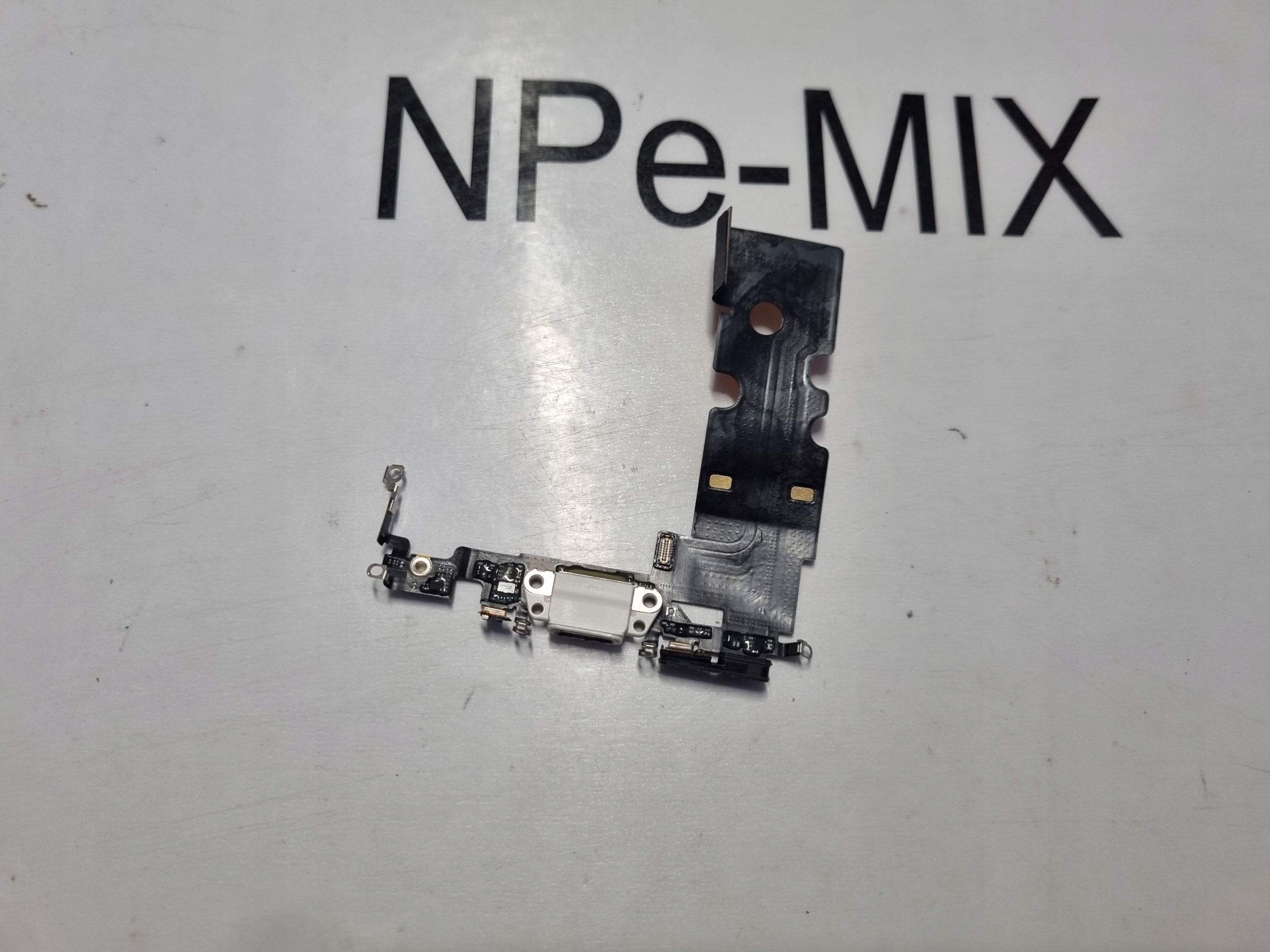 Port USB ORYG iPhone SE 2020 A2296