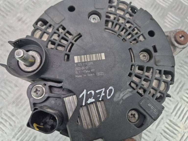 Mercedes E250 W212 2.0 Alternator 0125711099