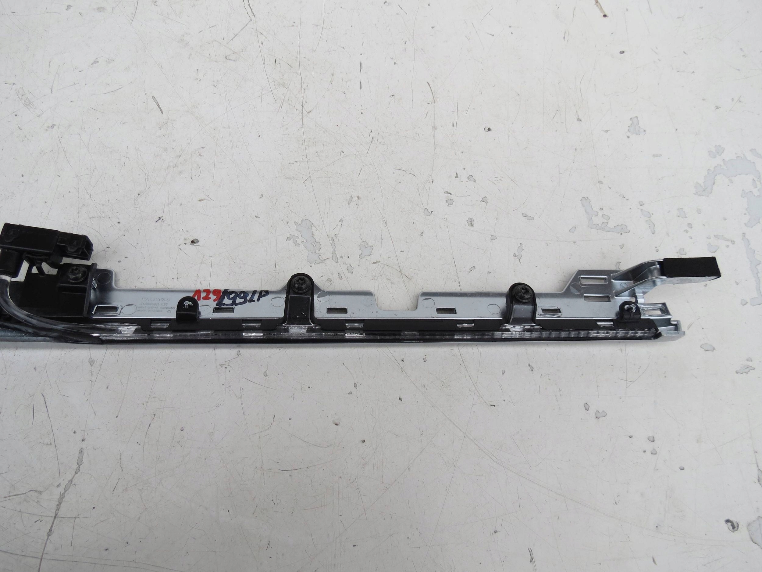 moulding OZBOBNA left front VOLVO S90 II 2.0 D 190KM 2016-2021R 31393180
