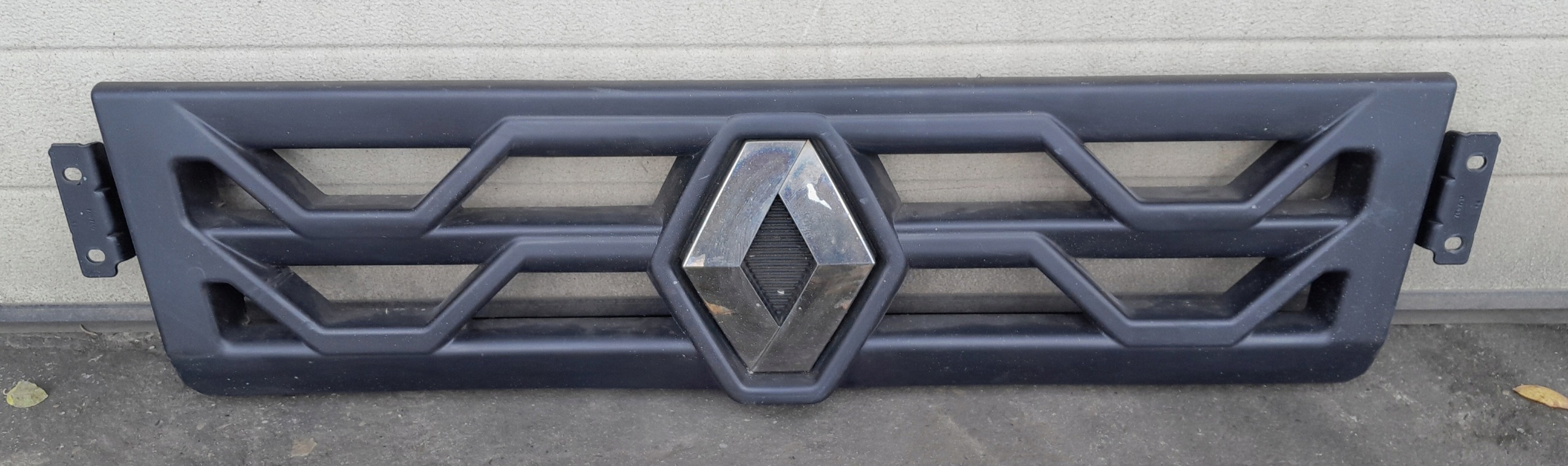front prekladgrill grid STOPIEN RENAULT GAMA T C