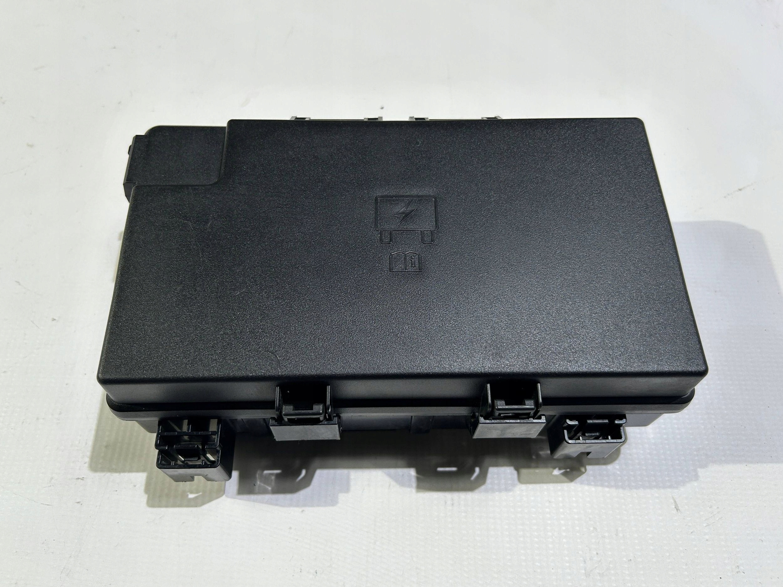 Module fusibles bazpieczniki komplet Dodge Durango 2016