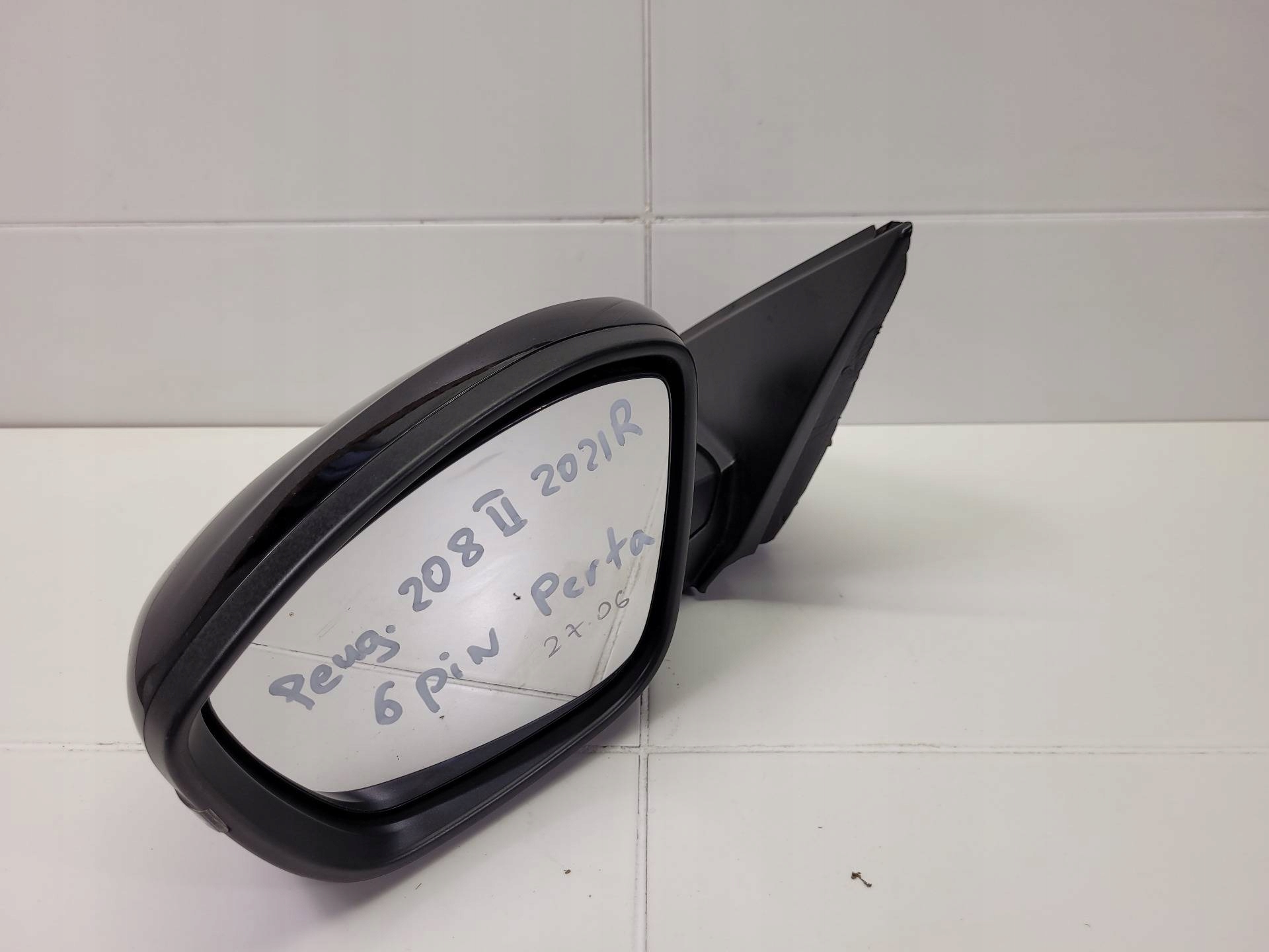 mirror exterior left side Peugeot 208 2 2021 04 18180