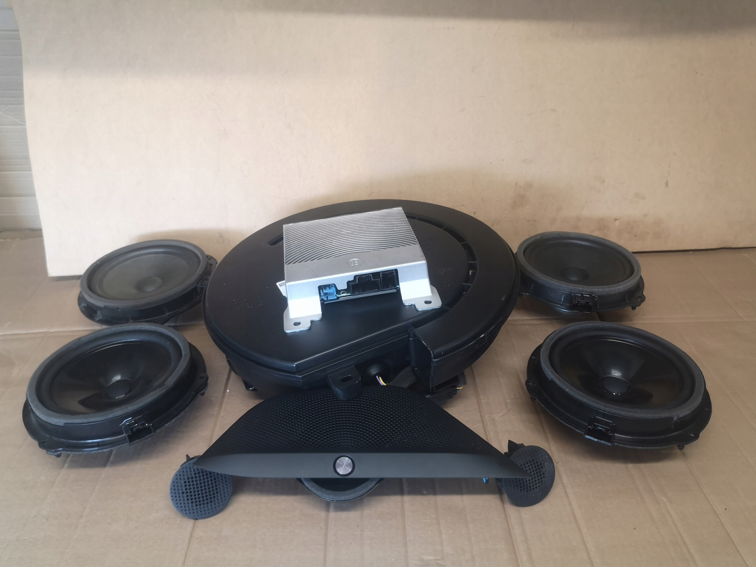 FORD FOCUS MK4 ZESTAW GLOSNIKOW WZMACNIACZ B O Part number JX71 18C815 ZAU