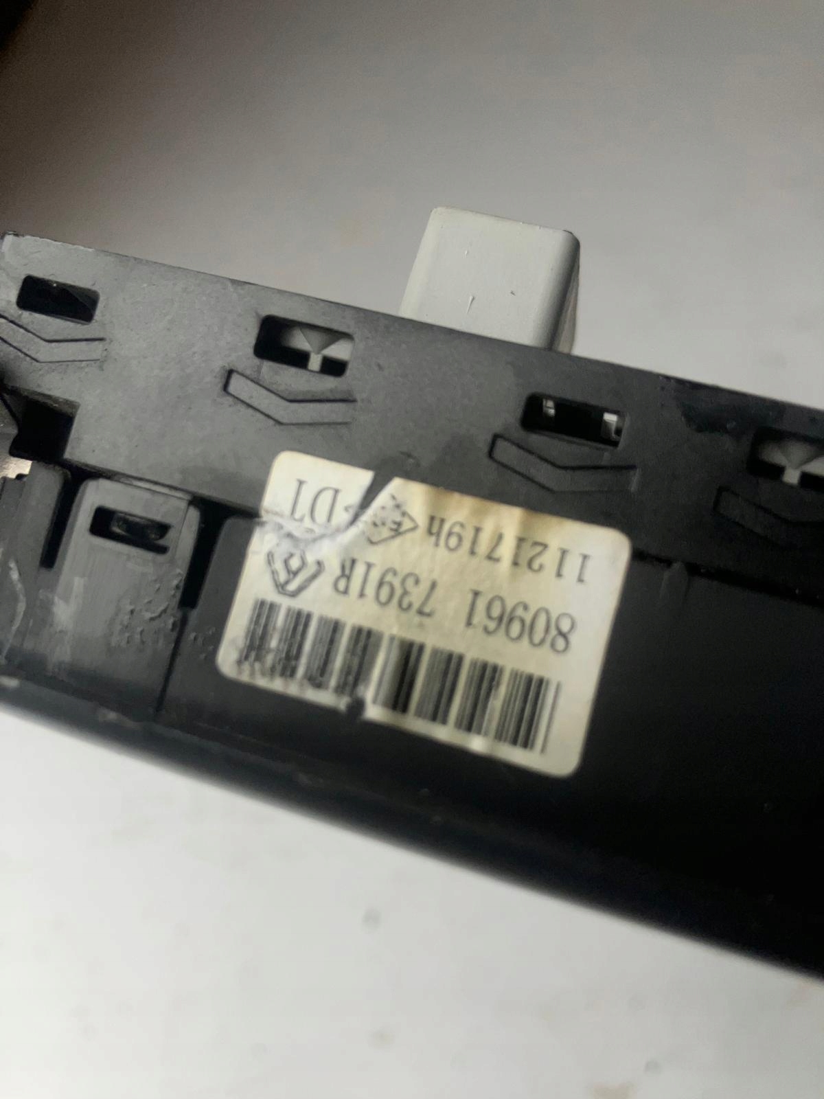window control switch of mirrors RENAULT LATITUDE 809617391R EU