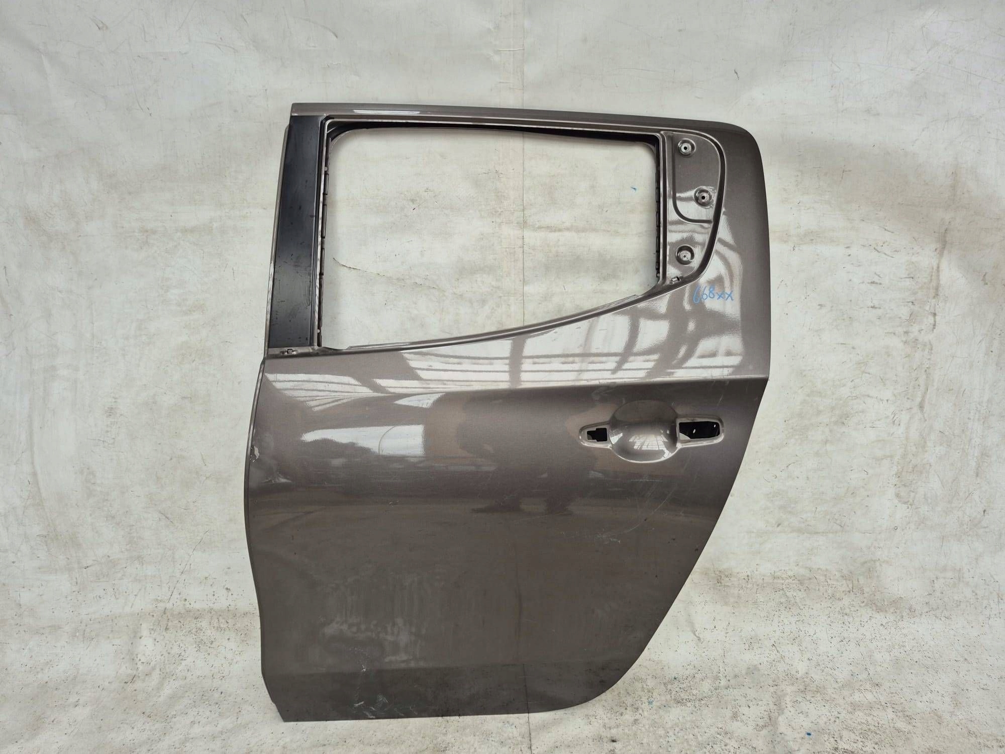 MITSUBISHI L200 15-19 Tür links heck hinten