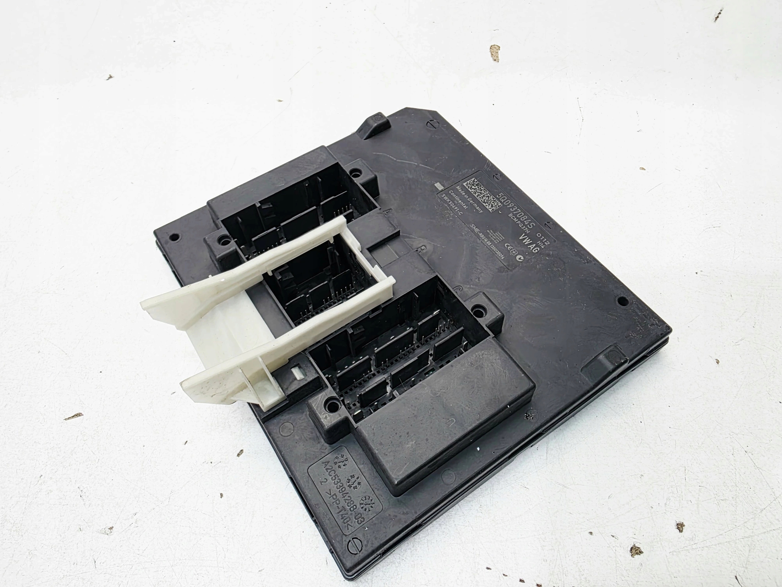 module control unit BCM KOMFORTU AUDI A3 8V 5Q0937084S