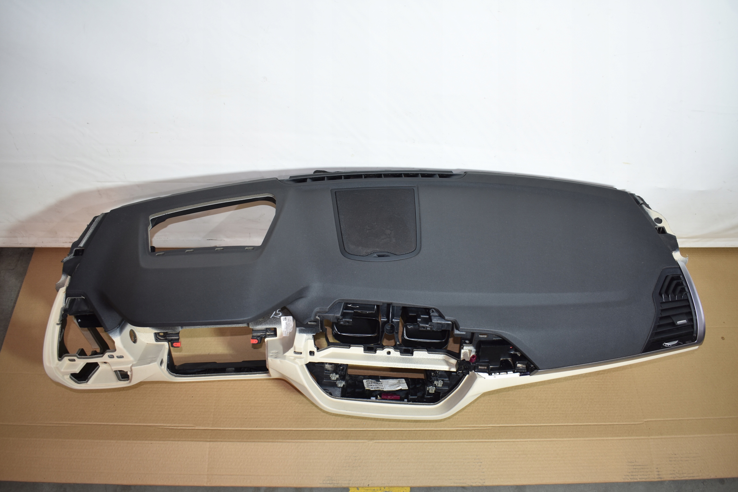 IDEALNA console HEAD-UP HUD BMW G01 G02 1