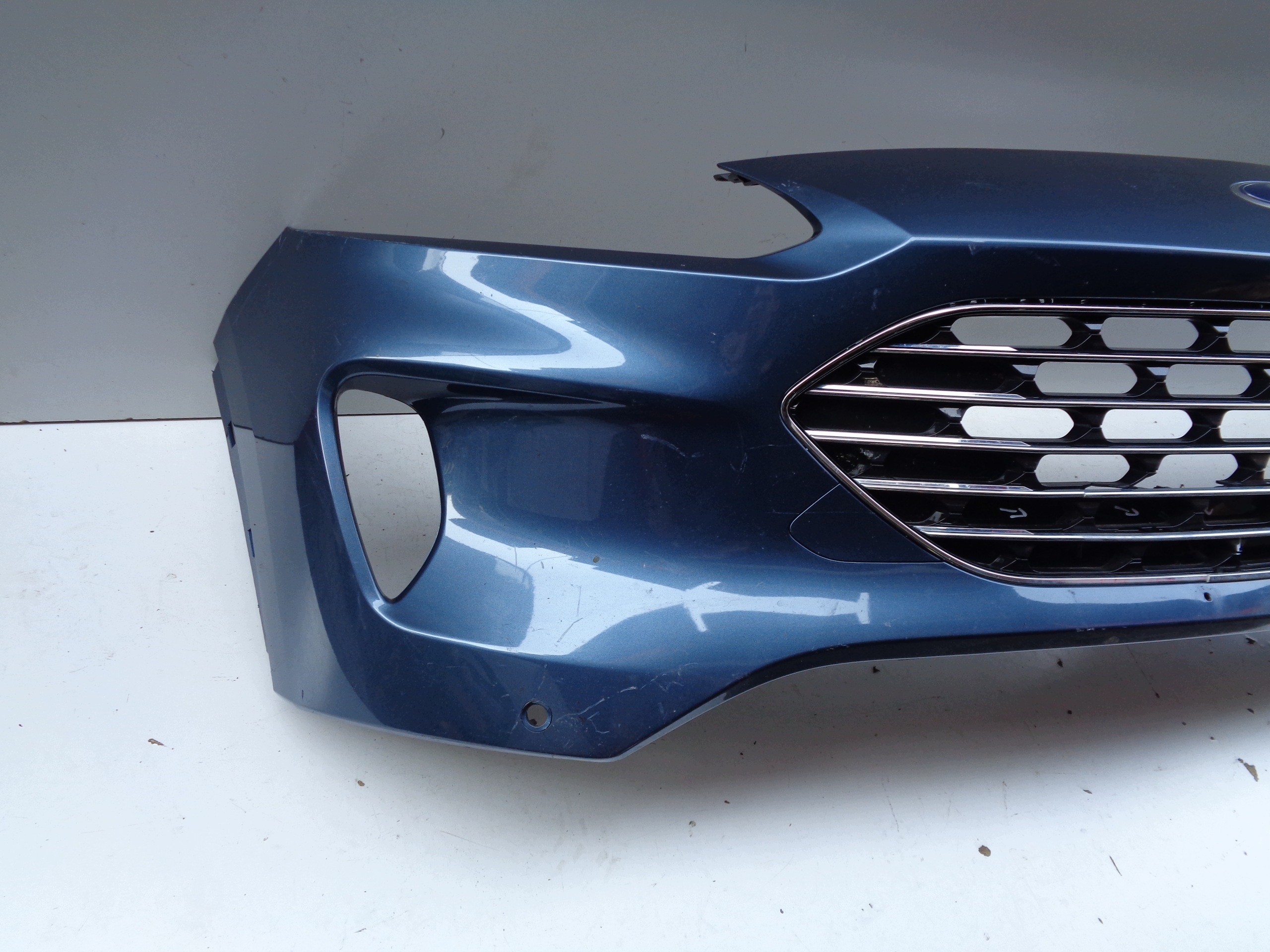 Frontstoßstange FORD KUGA MK3 19- NR 52900