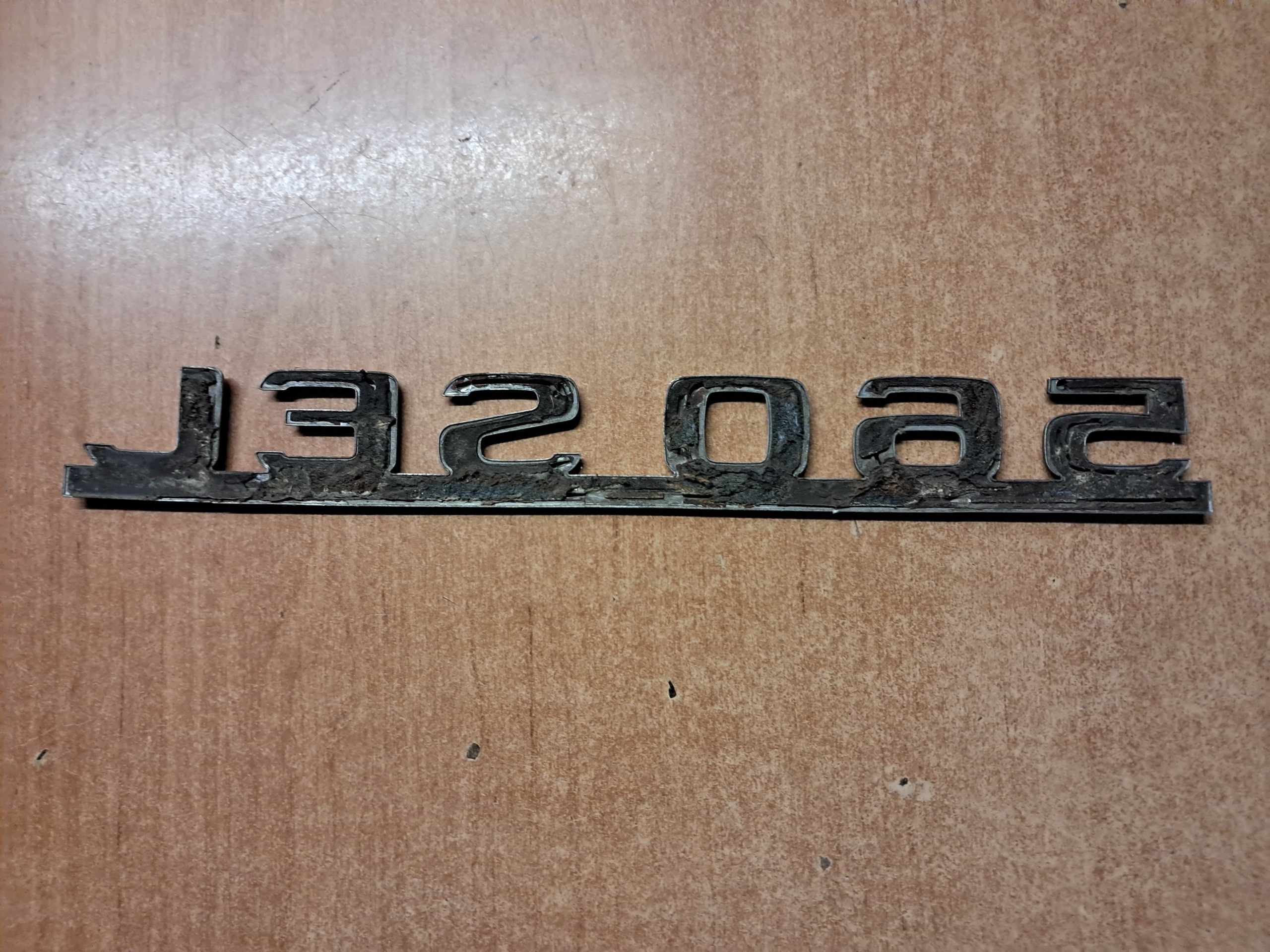 EMBLEMAT MERCEDES W126 560SEL 1268172315
