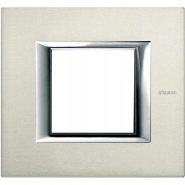 Axolute Obdĺžnikový horizontálny rámik 2 moduly Aluminium Bticino HA4802XC