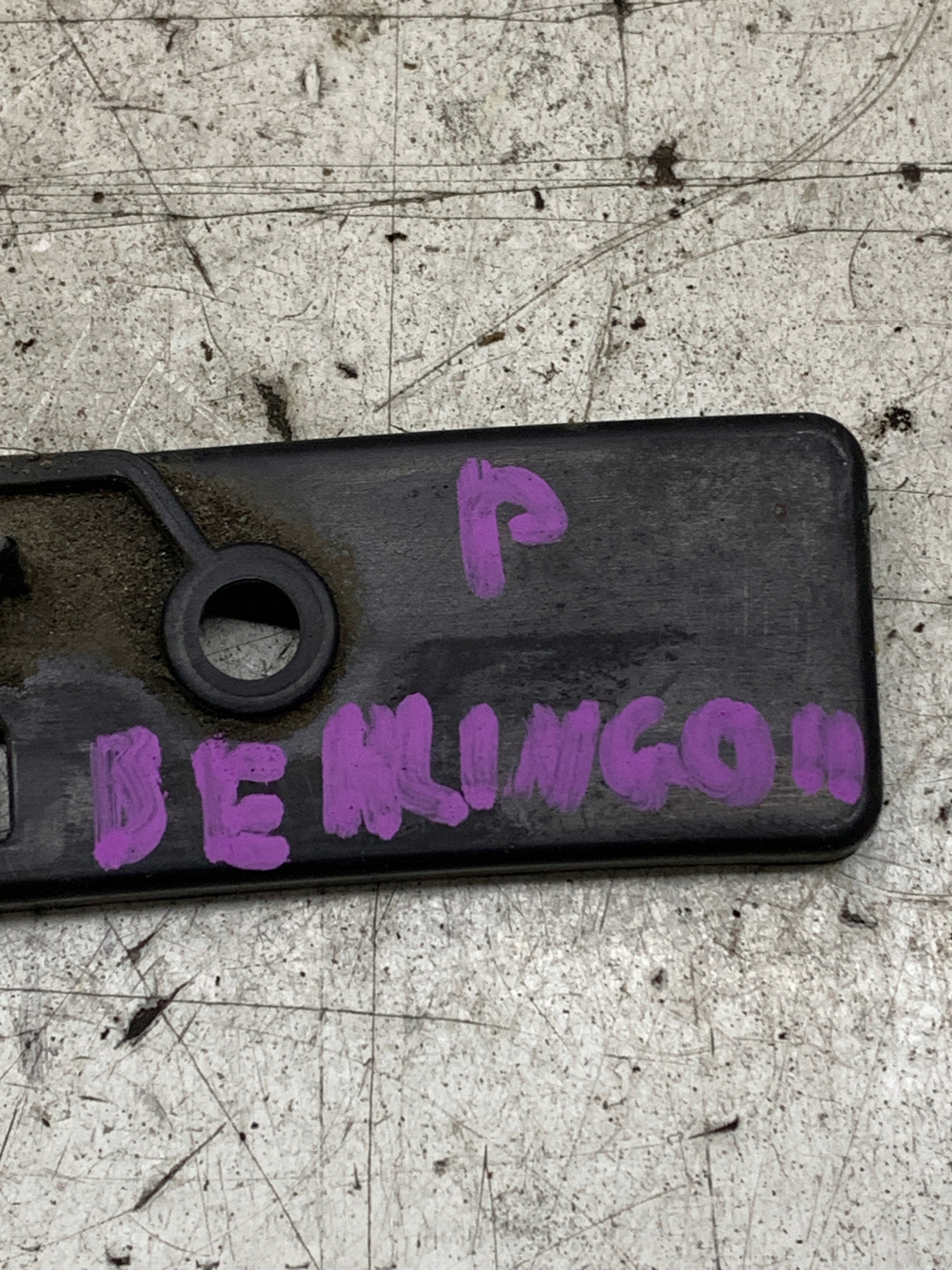 bumper bracket right front 9680546780 CITROEN BERLINGO II