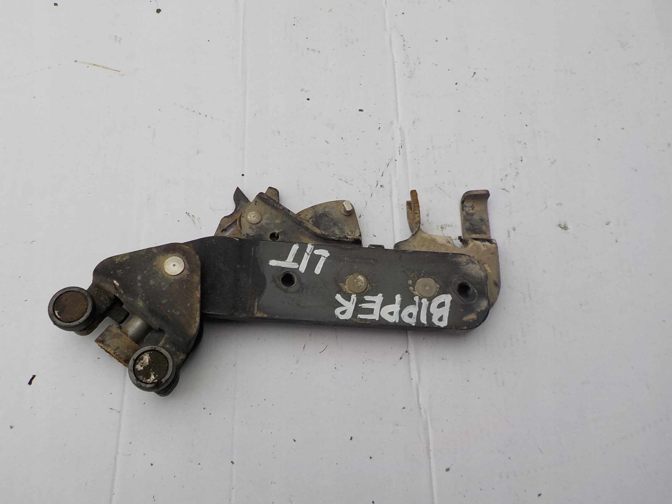 roll prowadnica door left peugeot bipper 2009r