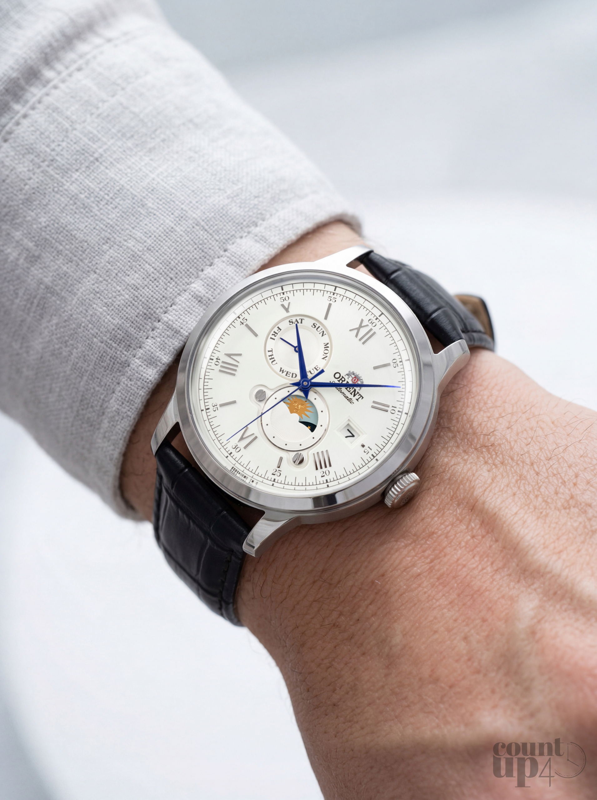 Orient Classic Bambino Sun & Moon RA-AK0802S30B