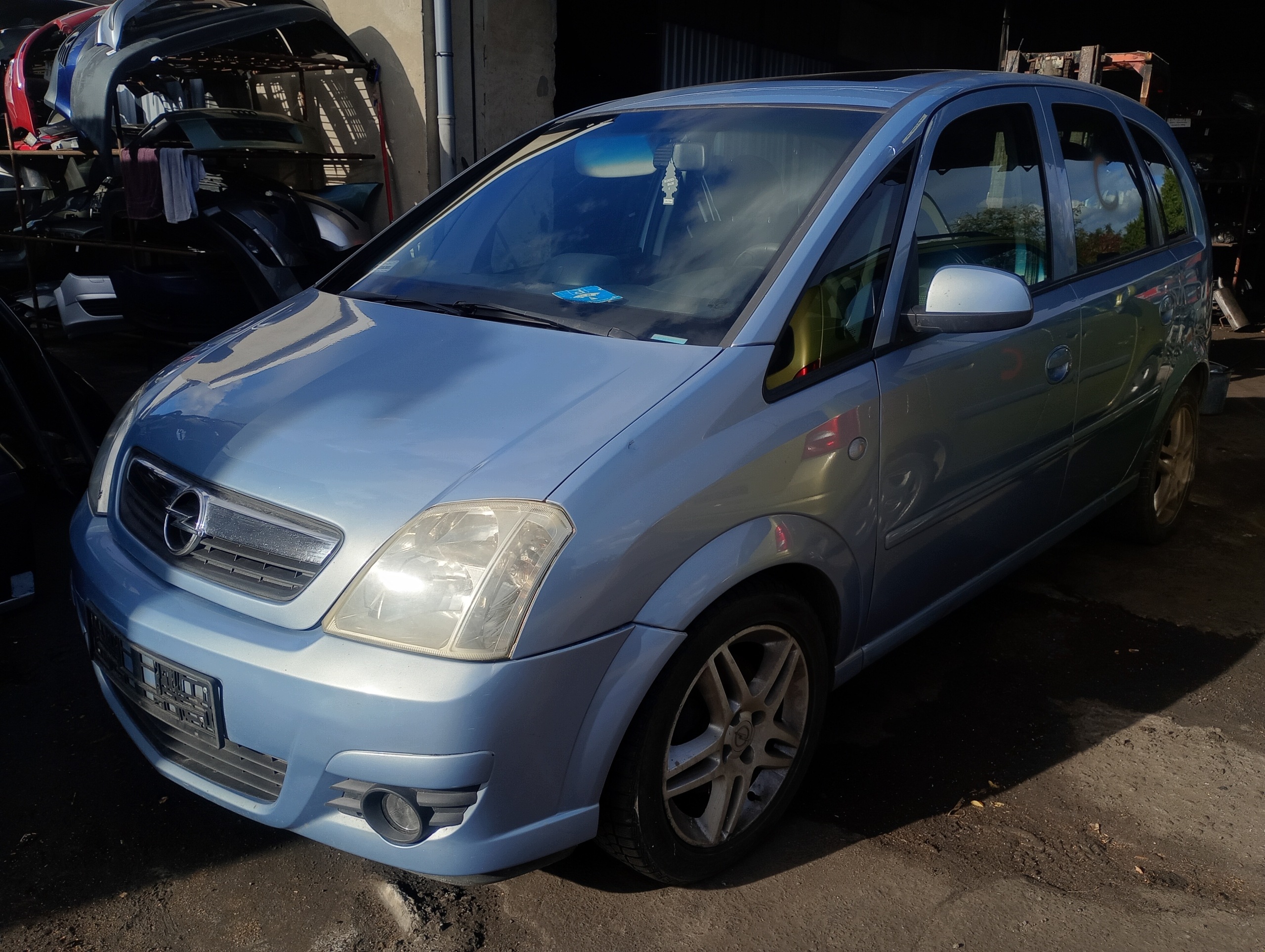 front bumper front Opel Meriva A FL 03-10 code lakieru Z21C
