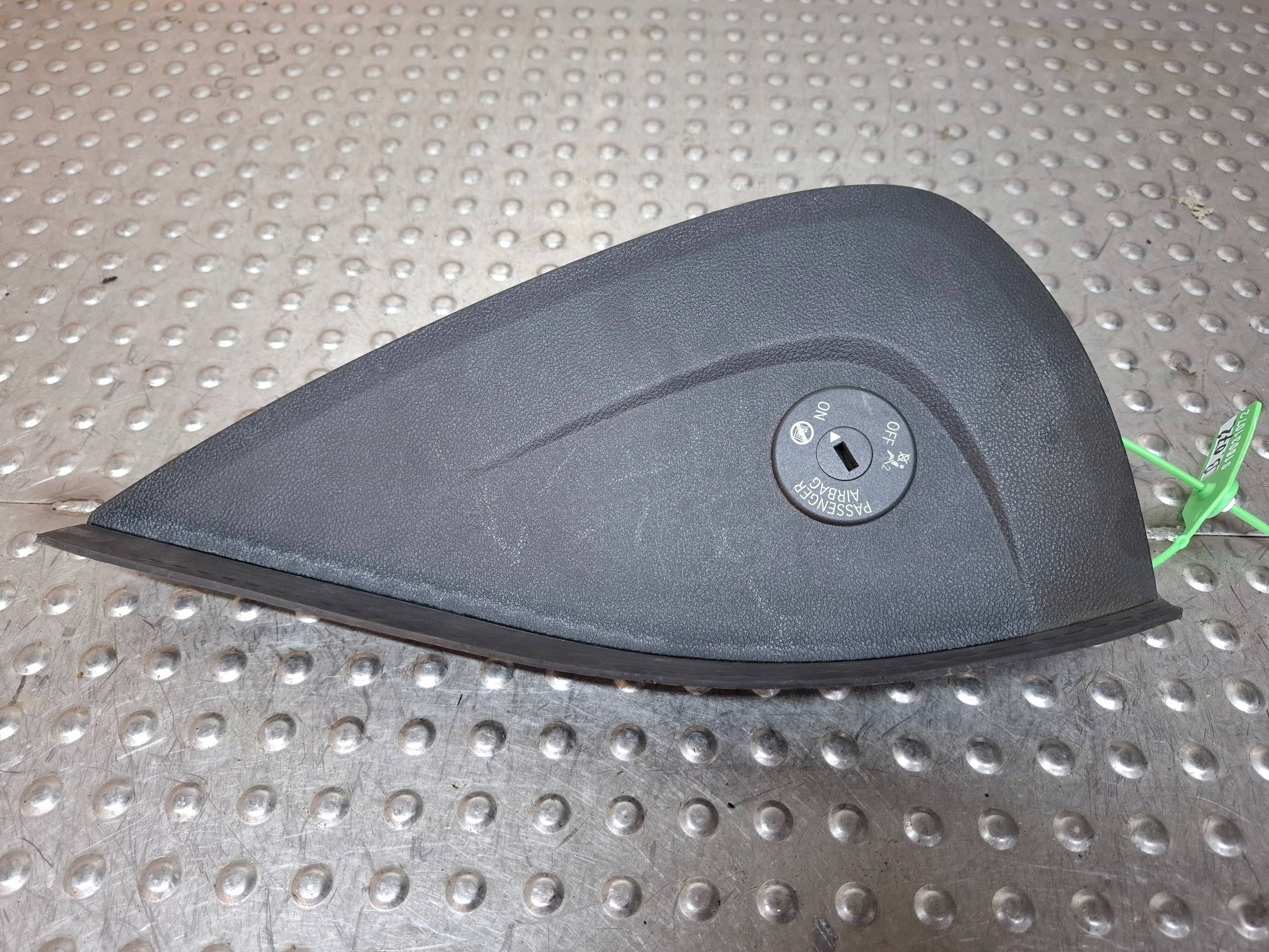 cover spoiler consoles right 9381400 BMW G11 G12