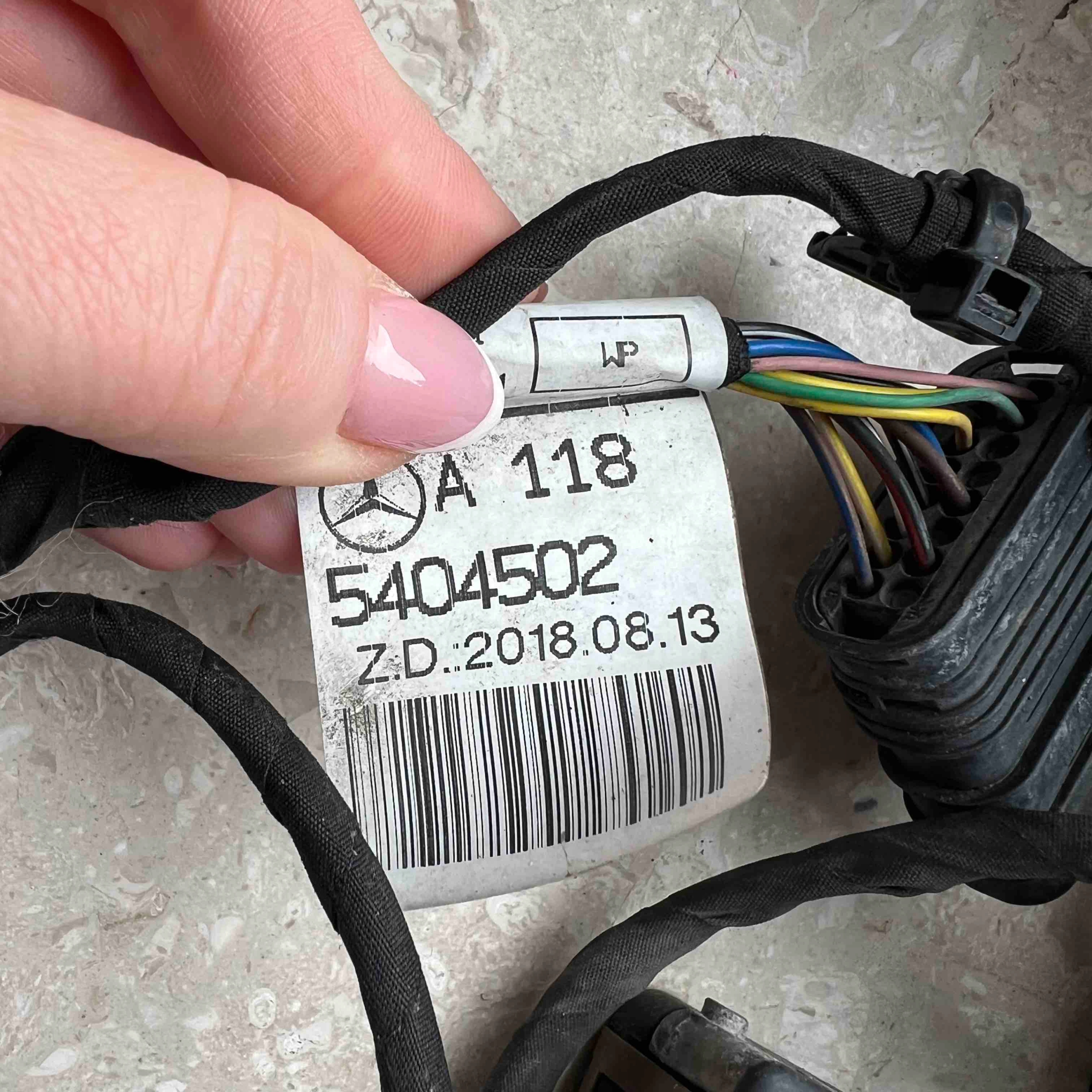 MERCEDES CLA C118 W118 18-21 bundle PDC wiring PDC front A1185404502