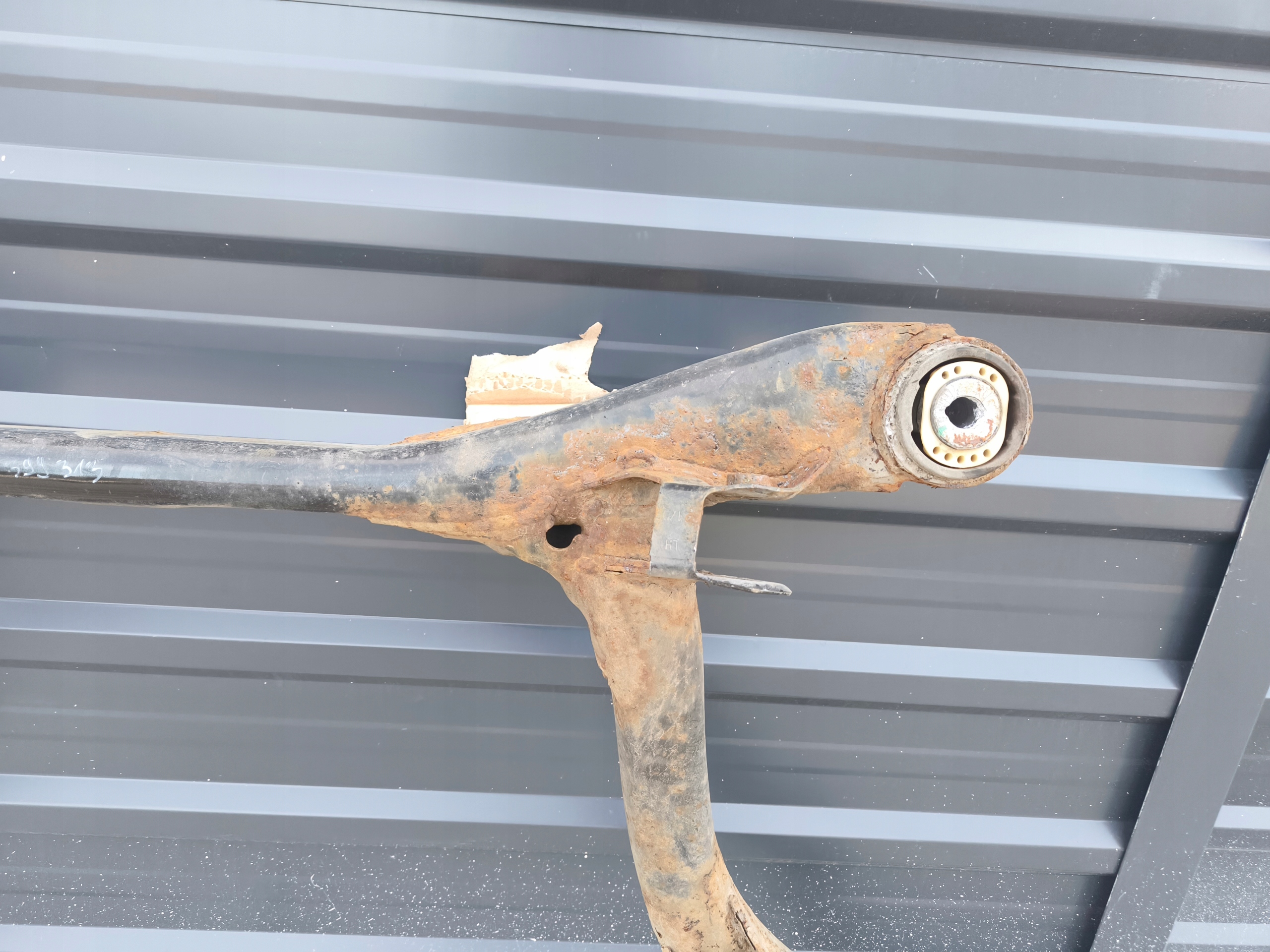 TRAWERS achsträger hinterachsträger AUDI A6 C6 4F0505235 original !!!