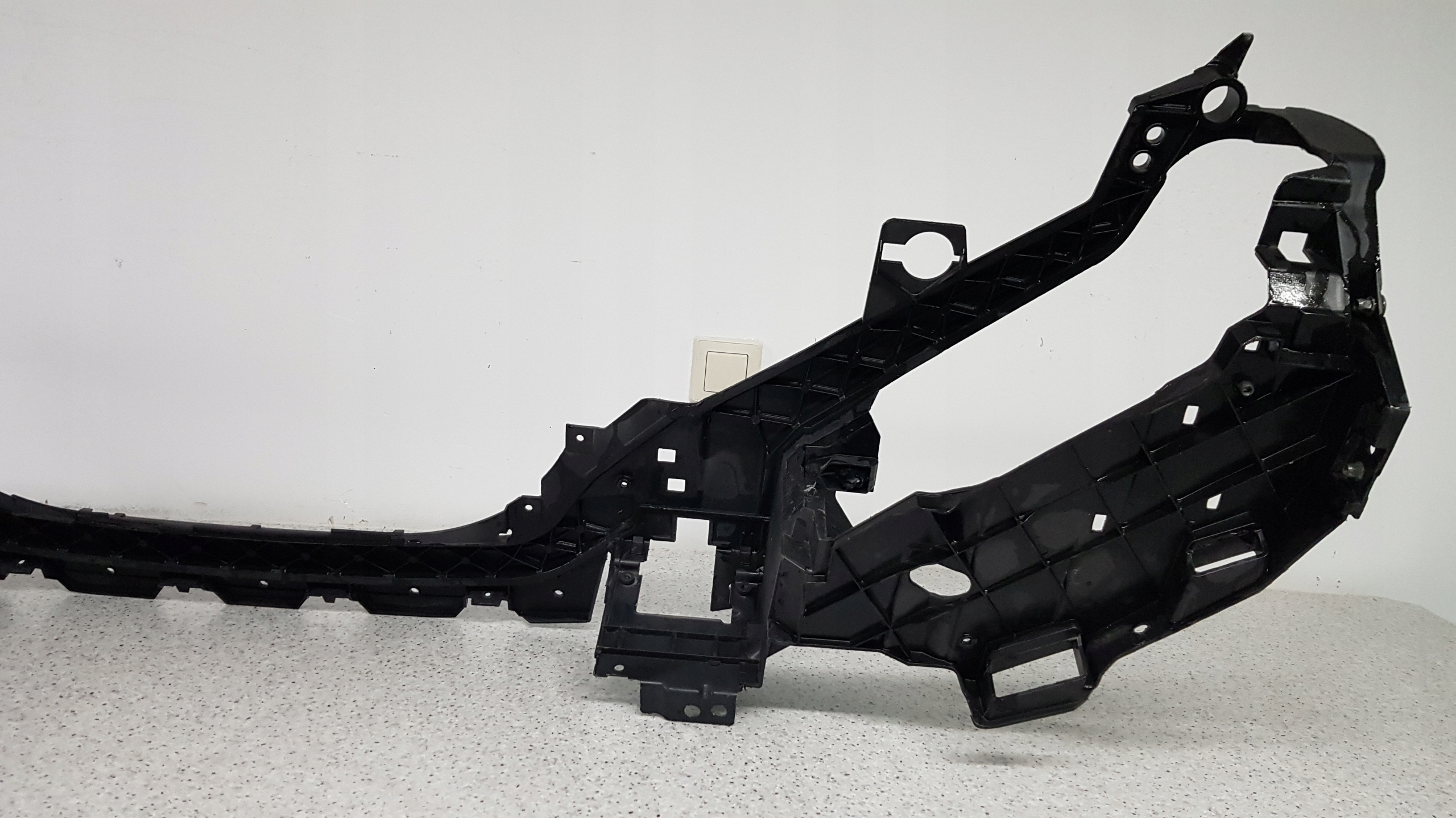 bar, wall front VOLVO V40 2012 - 6531