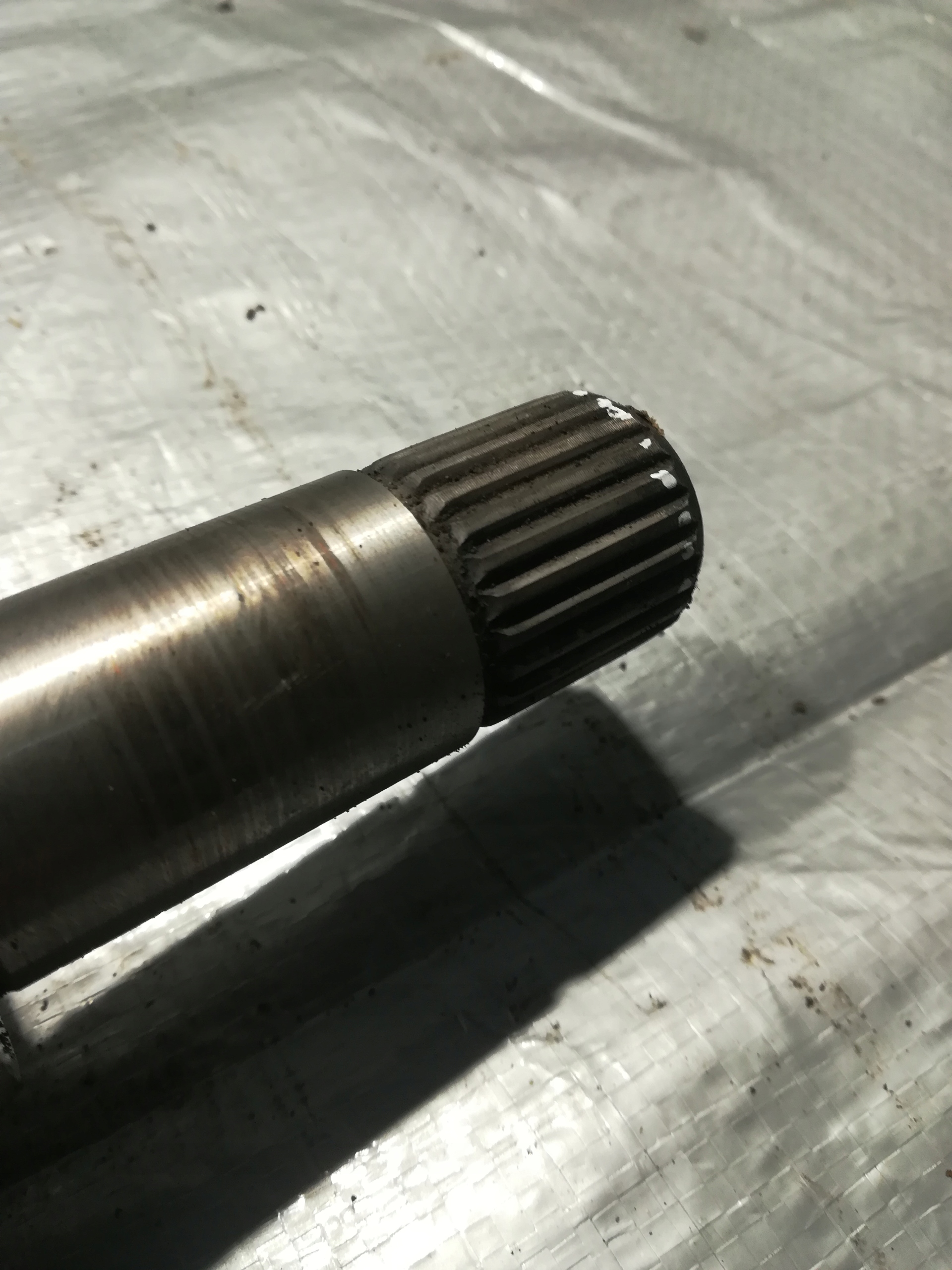 PEUGEOT 207 1.6 06-13r semi-axis left #P157
