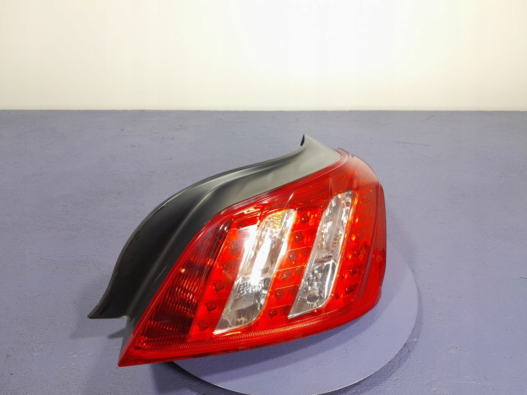 PEUGEOT 508 I SEDAN LAMPA TYŁ TYLNA PRAWA EU 9686293680