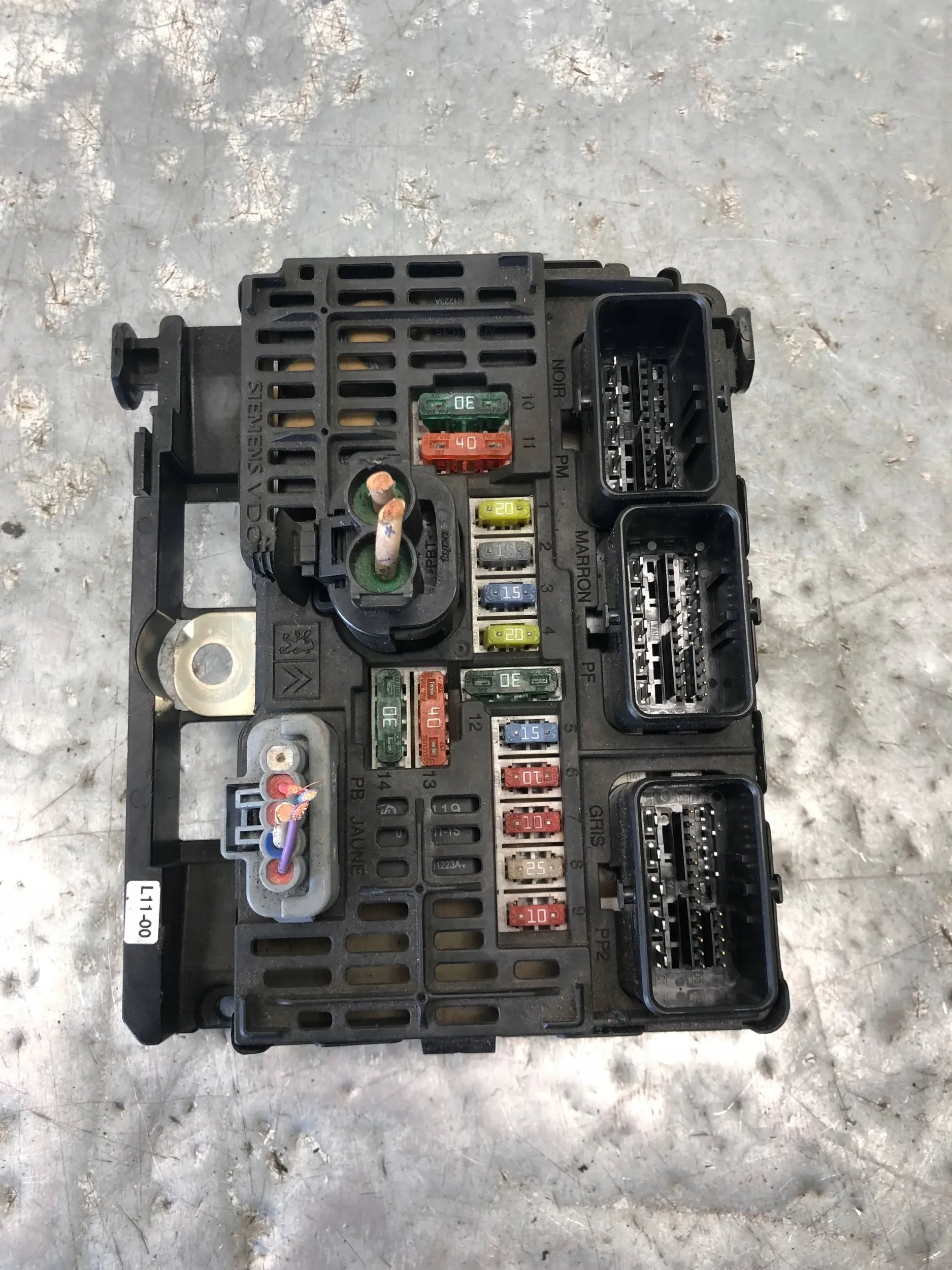 SKRZYNKA BEZPIECZNIKÓW CITROEN C4 I 9661682980