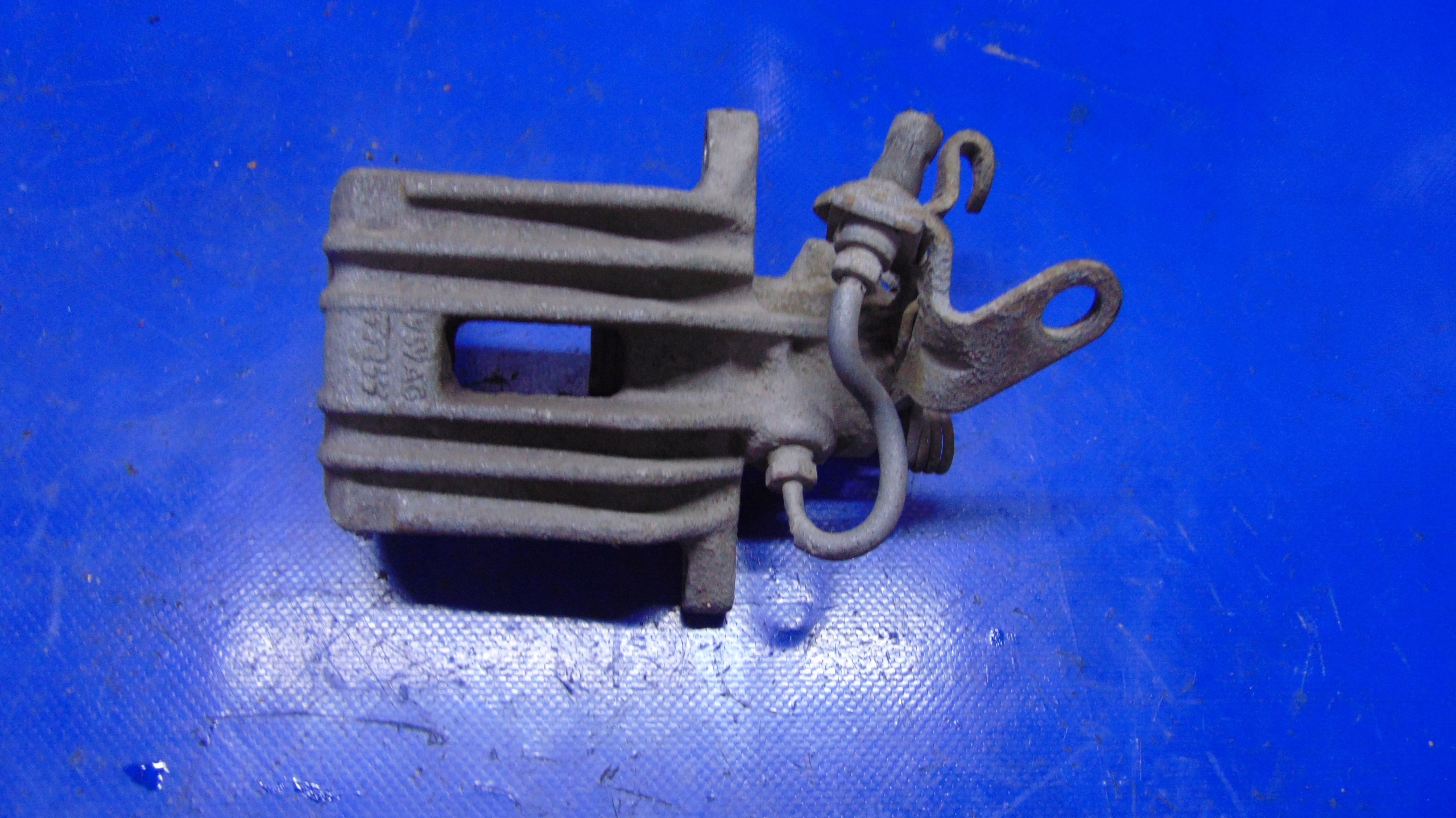 caliper right rear part VW GOLF V HB 03-10 ROK