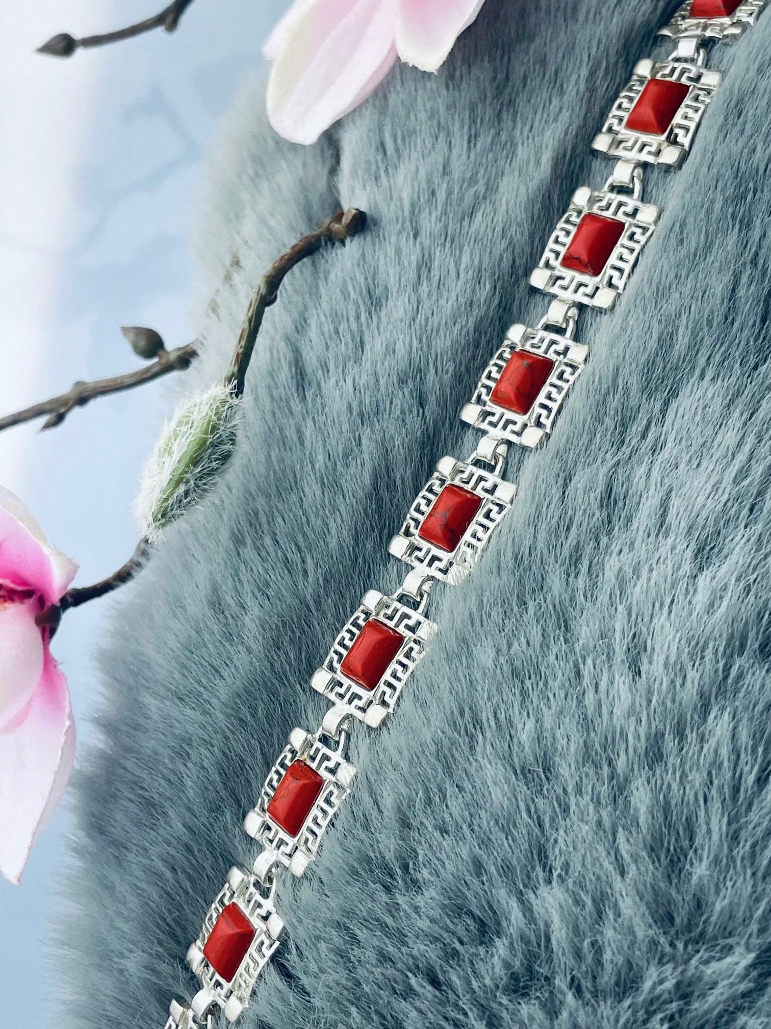 Stříbrný korálový náramek Vintage