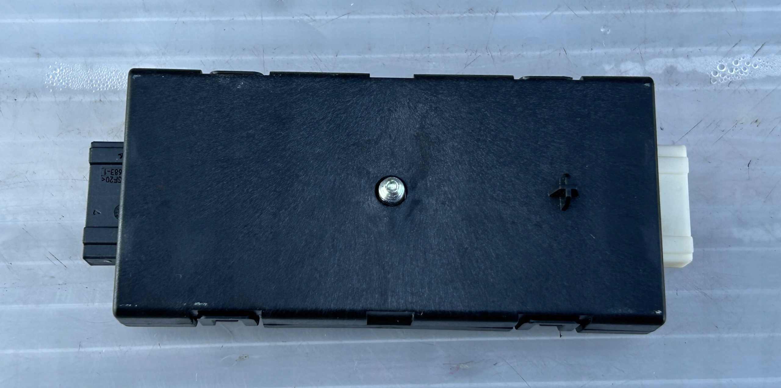 FILTER ANTENY BMW 5 F11 F07 9199865