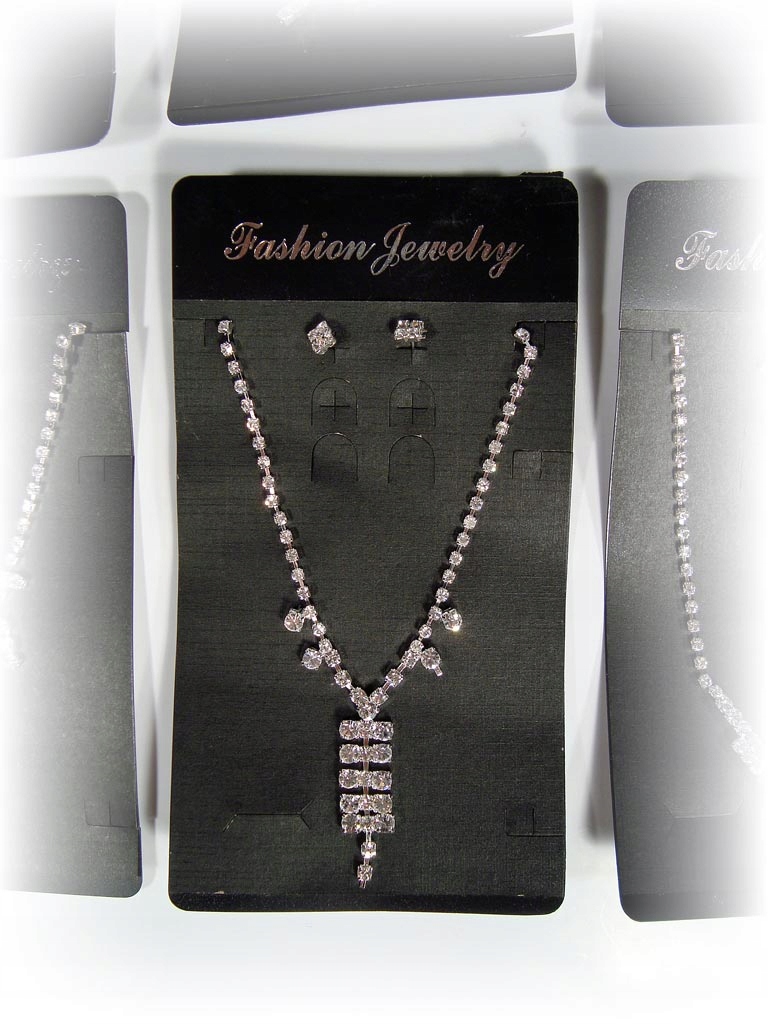 KOMPLET NASZYJNIK Z CYRKONIAMI + KOLCZYKI KOLIA Motyw inny