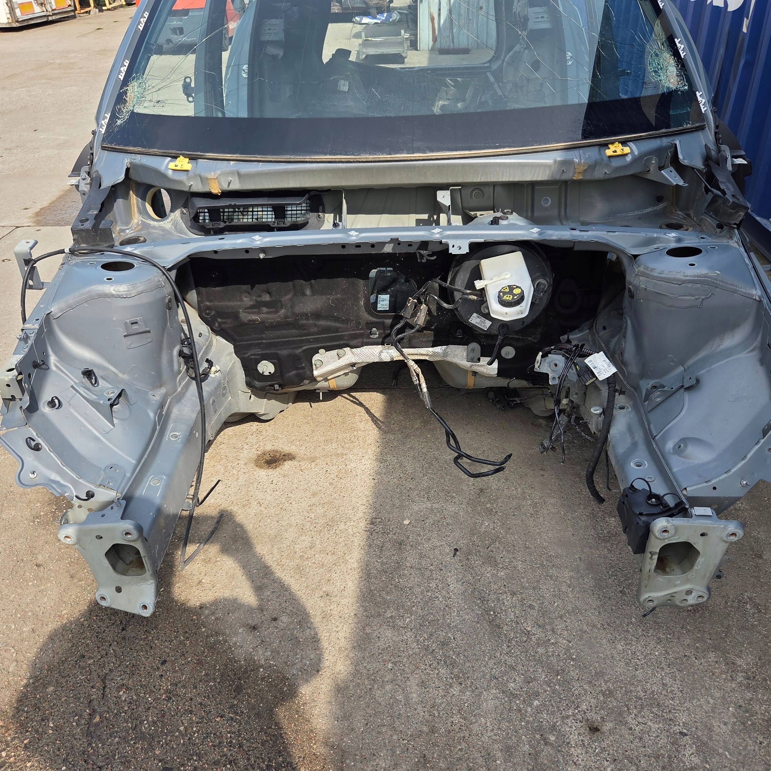 Volvo XC40 Seitenschweller links oder rechts
