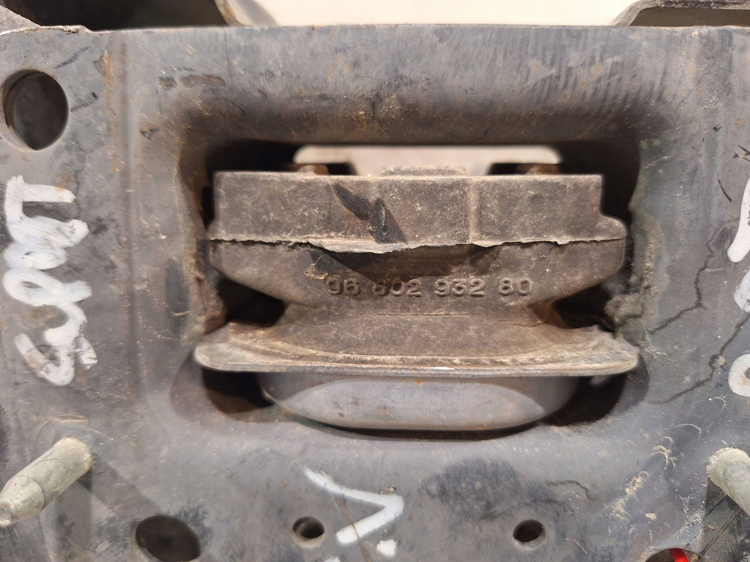 holder engine mount 9680293280 PEUGEOT 207 1.4 16V 06