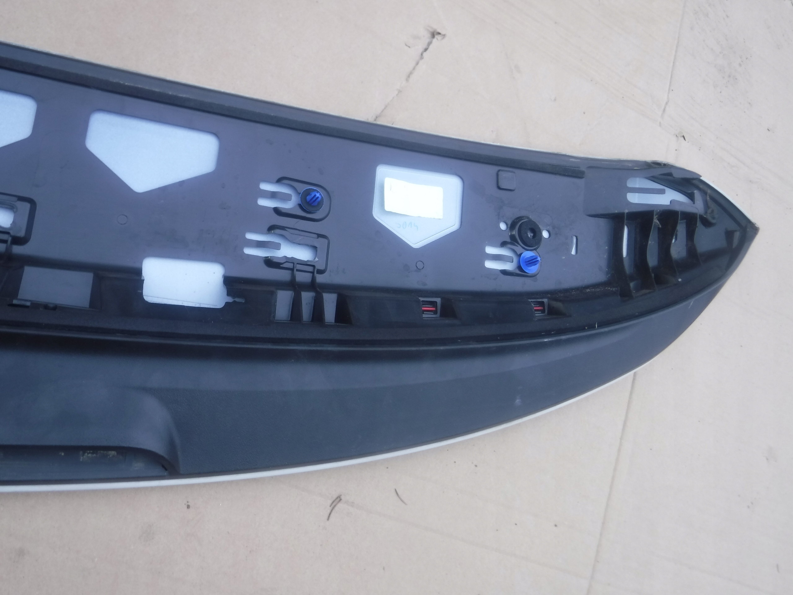 AUDI Q7 4M0 SPOILER heckklappe LOTKA 4m0827933