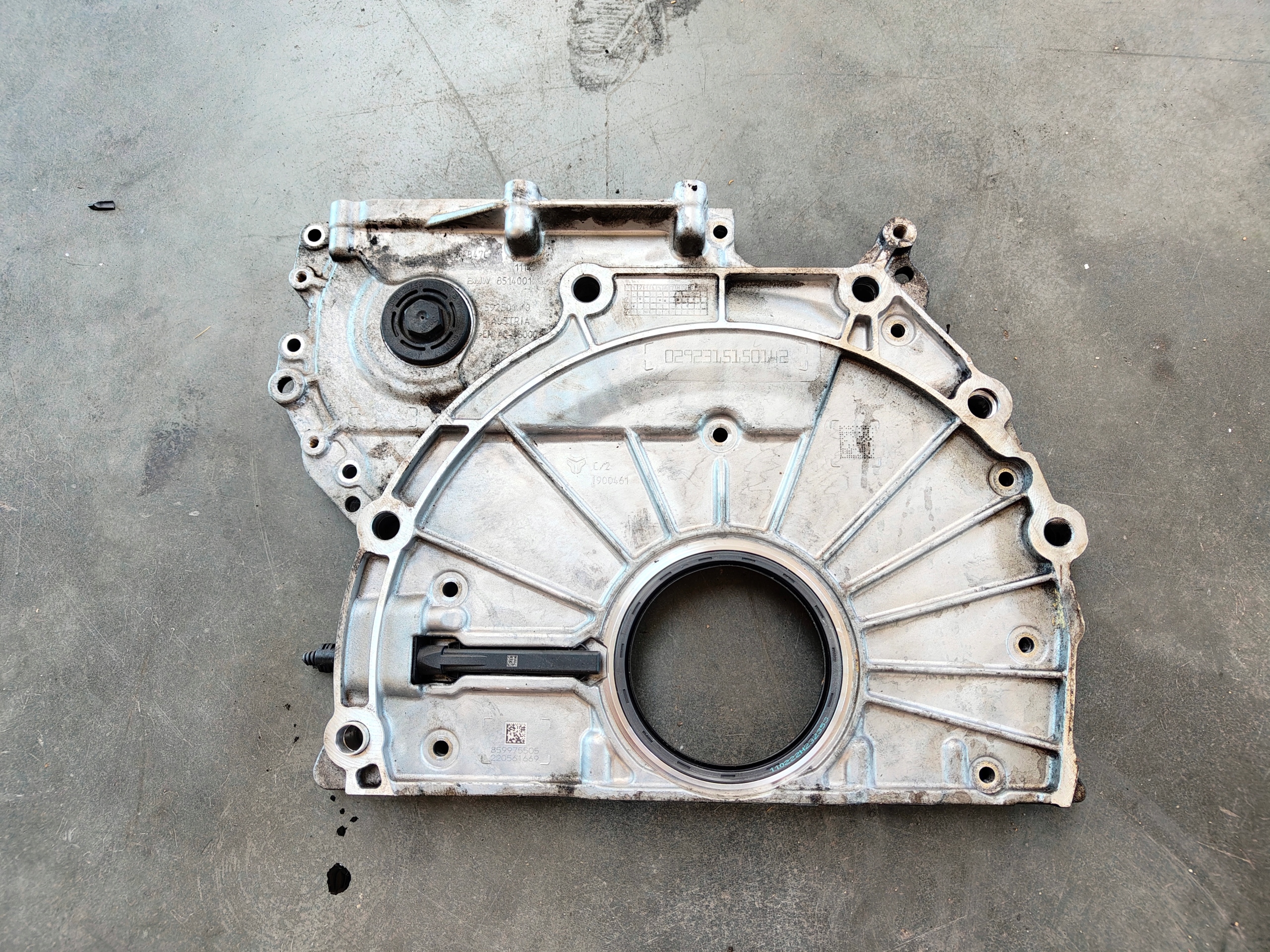 BMW Boîte Couvercle de la distribution 8514001
