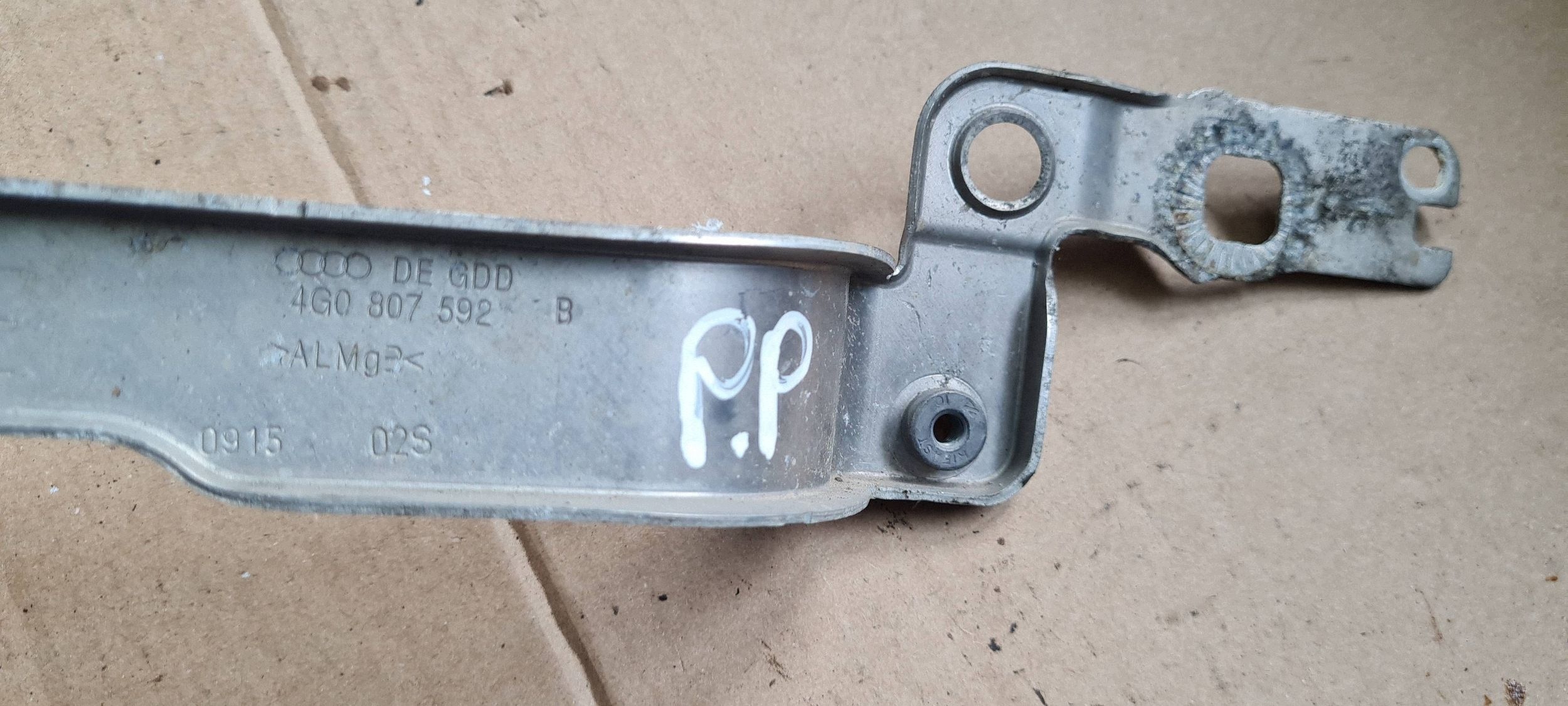 A6 C7 4G S6 LIFT Support plaque Console Aile Feux phare Droite 4G0807592B