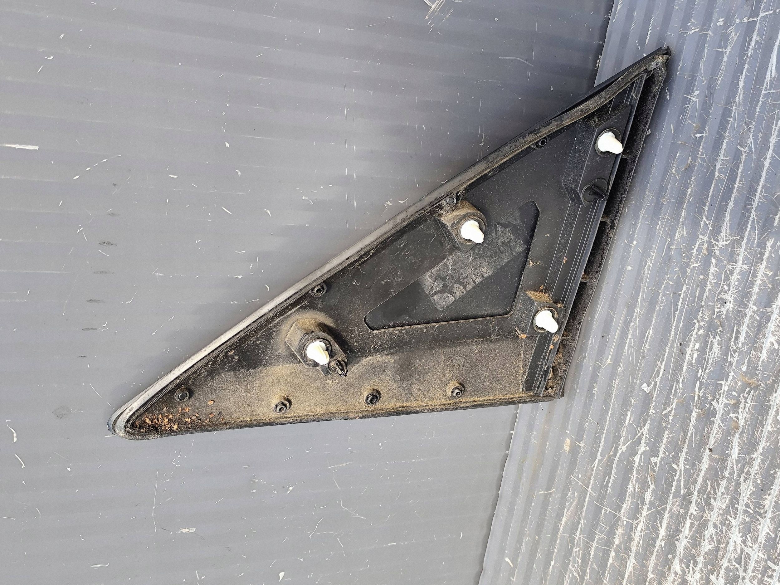 FORD TRANSIT CONNECT MK2 TROJKAT parafango Destra