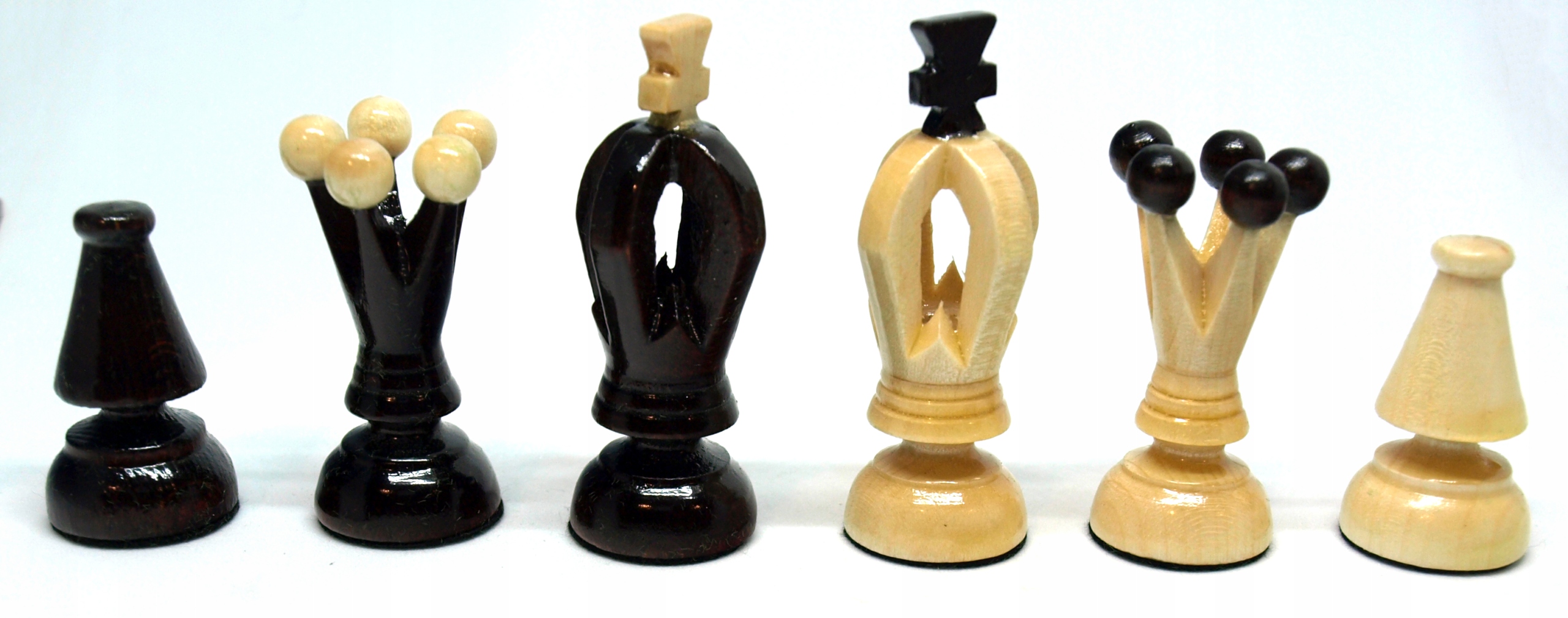 WARCABY DREWNIANE SZACHY KLASYCZNE 35 x 35 cm Nazwa Szachy Perły 35cm