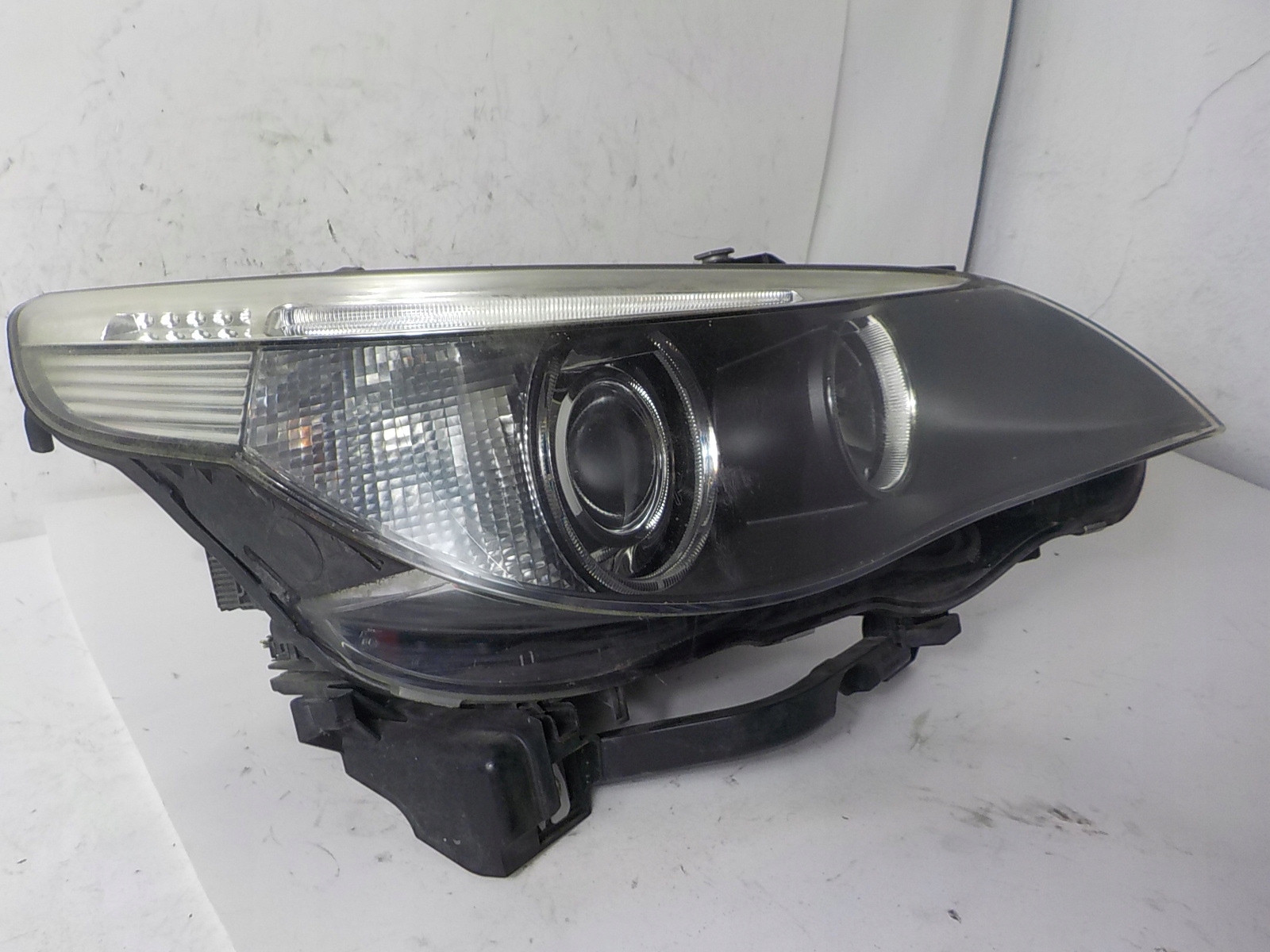 BMW 5 E60 E61 XENON light right front front UK