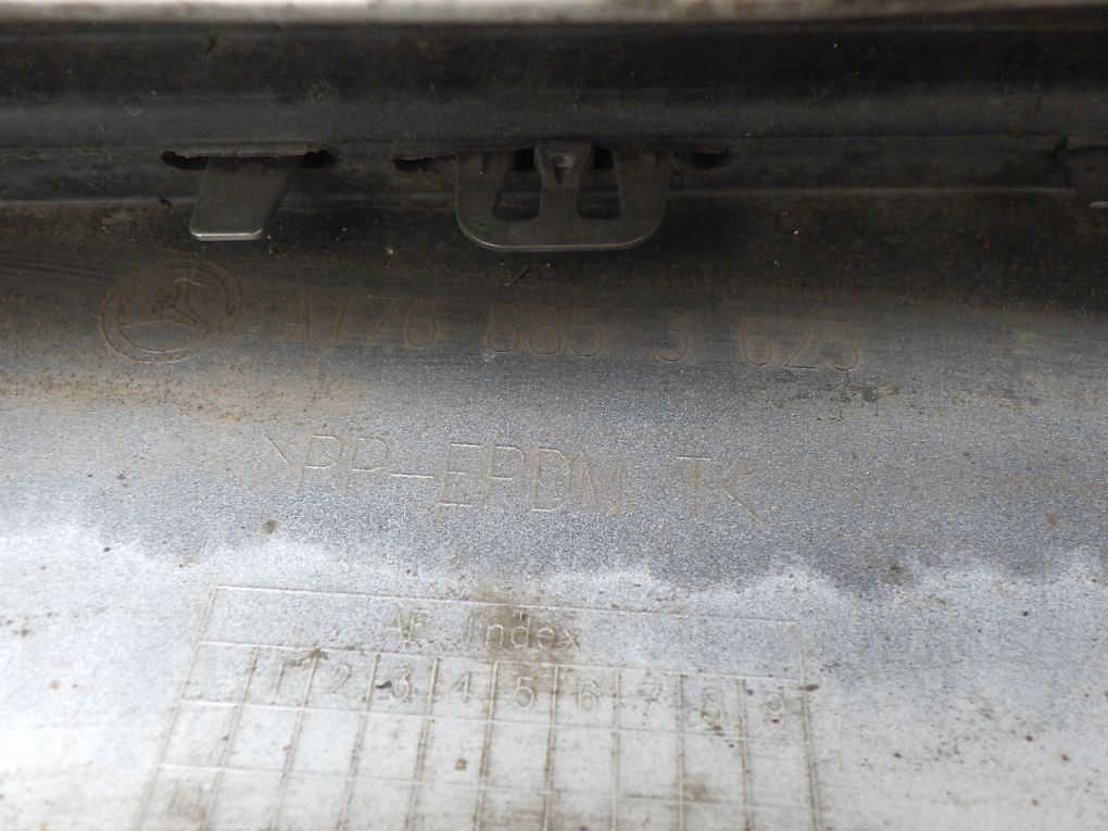 MERCEDES A KLASA 176 LIFT FRONTSTOSSSTANGE