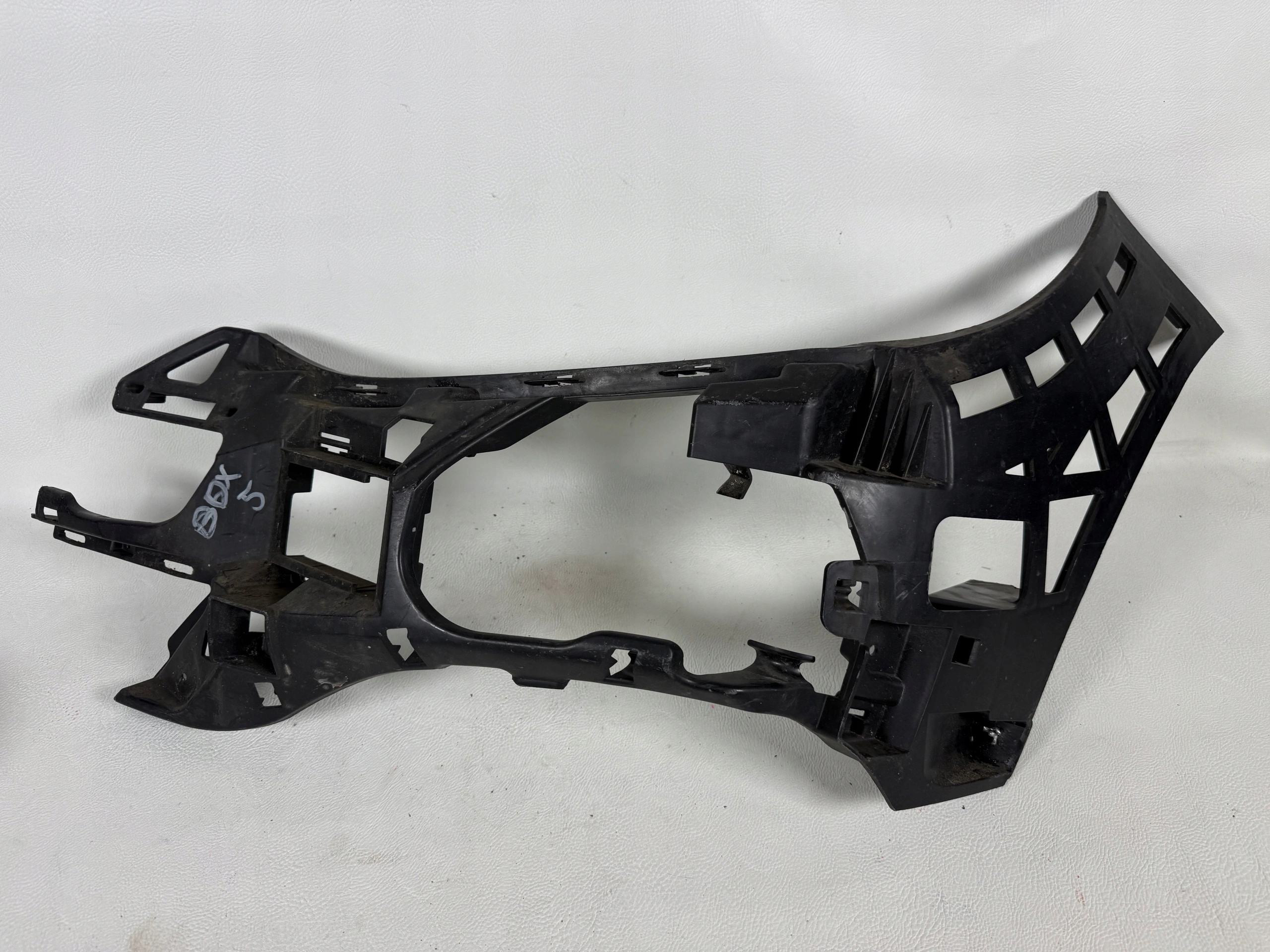 Mercedes E Klasa W212 bumper bracket front A2128853765
