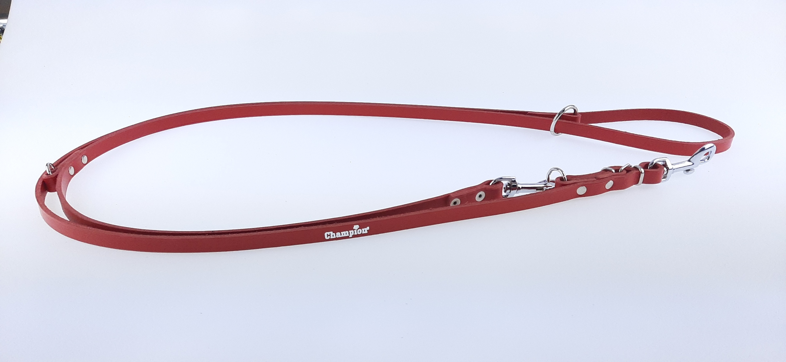 

Smycz reg. Champion skóra 2,4 m/ 1,2 cm. Czerwona