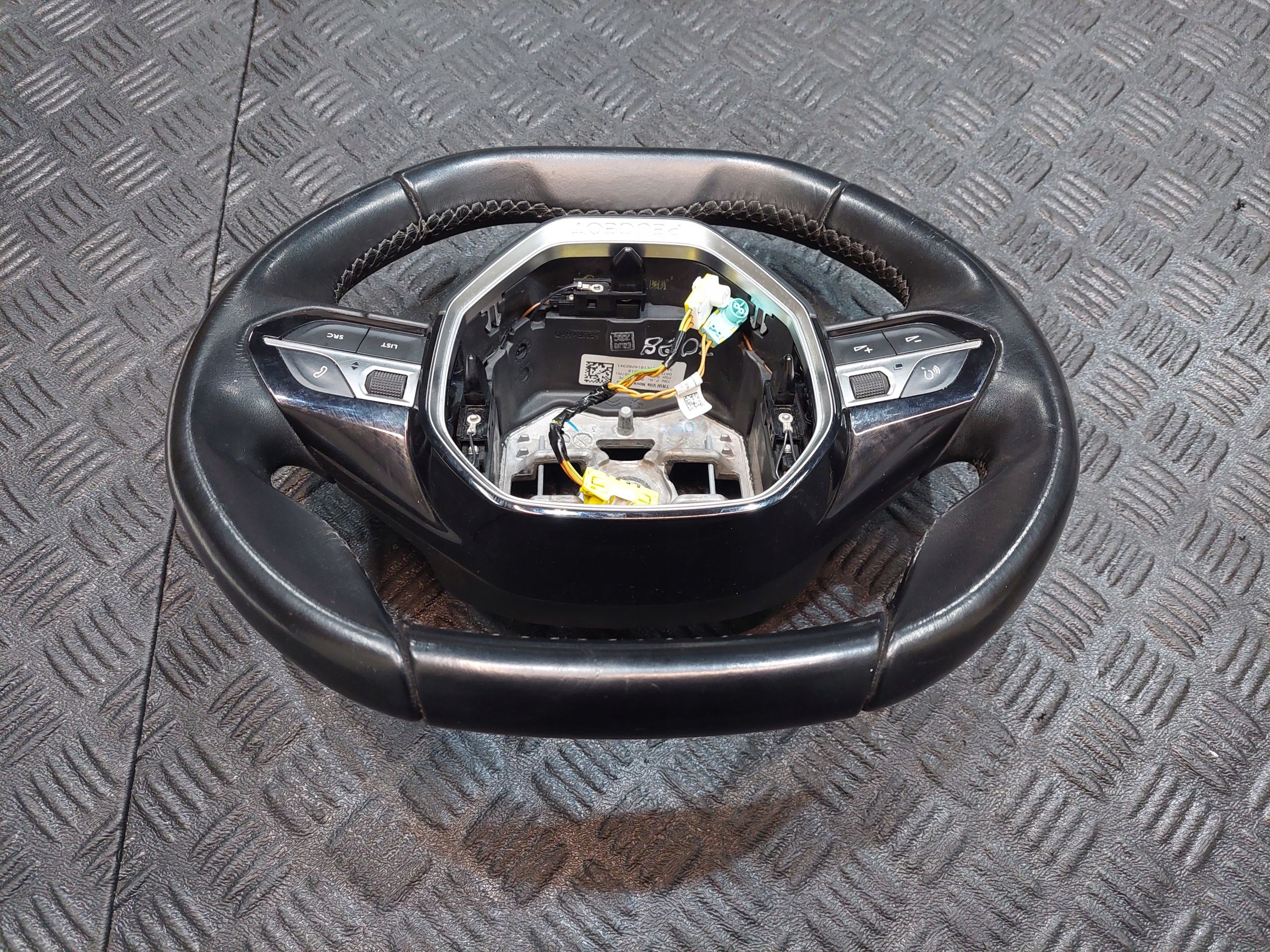 lenkrad MULTIFUNKCJA PEUGEOT 3008 II 5008