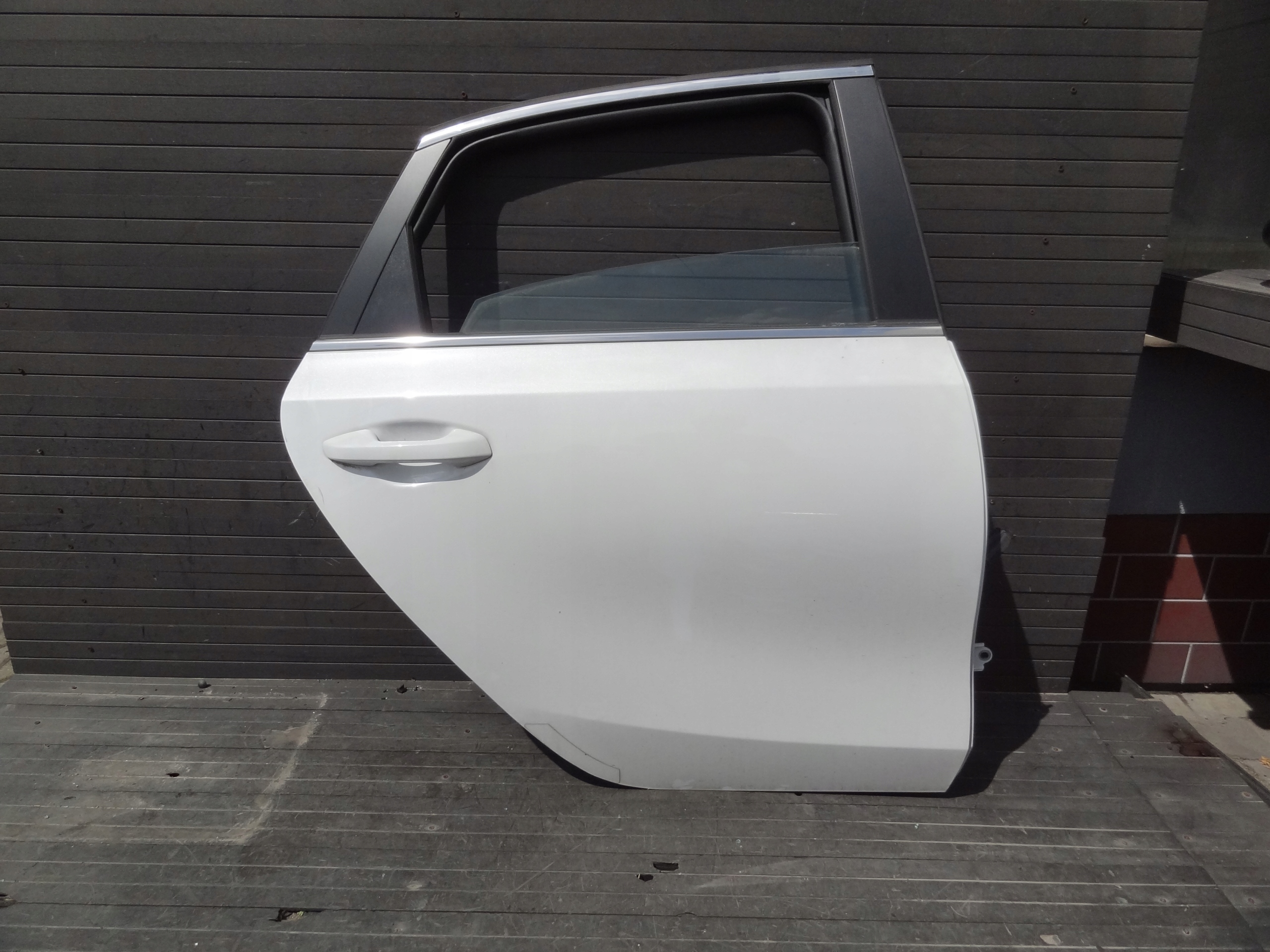 KIA CEED III 2023 HATCHBACK DRZWI TYLNE PRAWE KOMPLETNE ORYGINAL